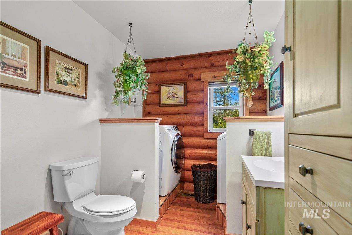 6856 Highway 55, Horseshoe Bend, Idaho 83629, 3 Bedrooms, 3 Bathrooms, Residential For Sale, Price $1,498,000,MLS 98923100