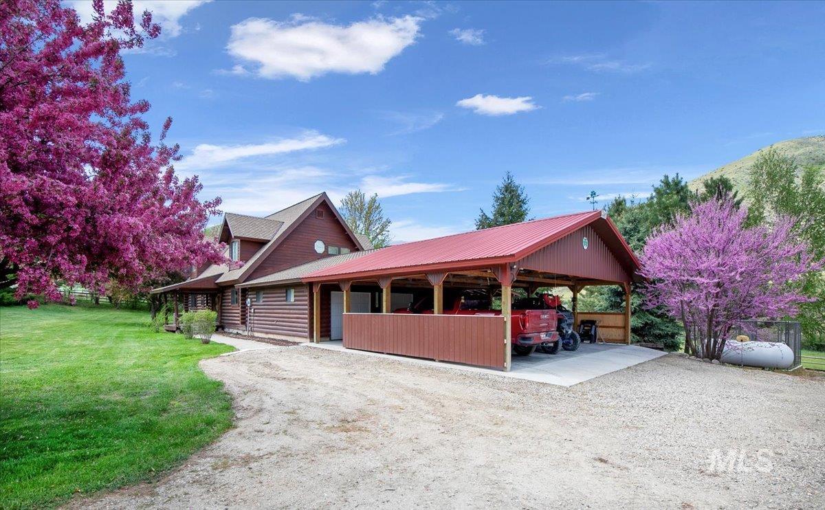 6856 Highway 55, Horseshoe Bend, Idaho 83629, 3 Bedrooms, 3 Bathrooms, Residential For Sale, Price $1,498,000,MLS 98923100