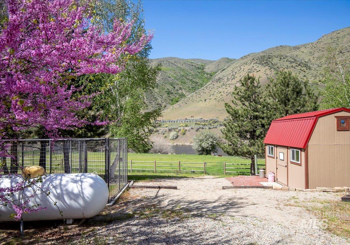 6856 Highway 55, Horseshoe Bend, Idaho 83629, 3 Bedrooms, 3 Bathrooms, Residential For Sale, Price $1,498,000,MLS 98923100