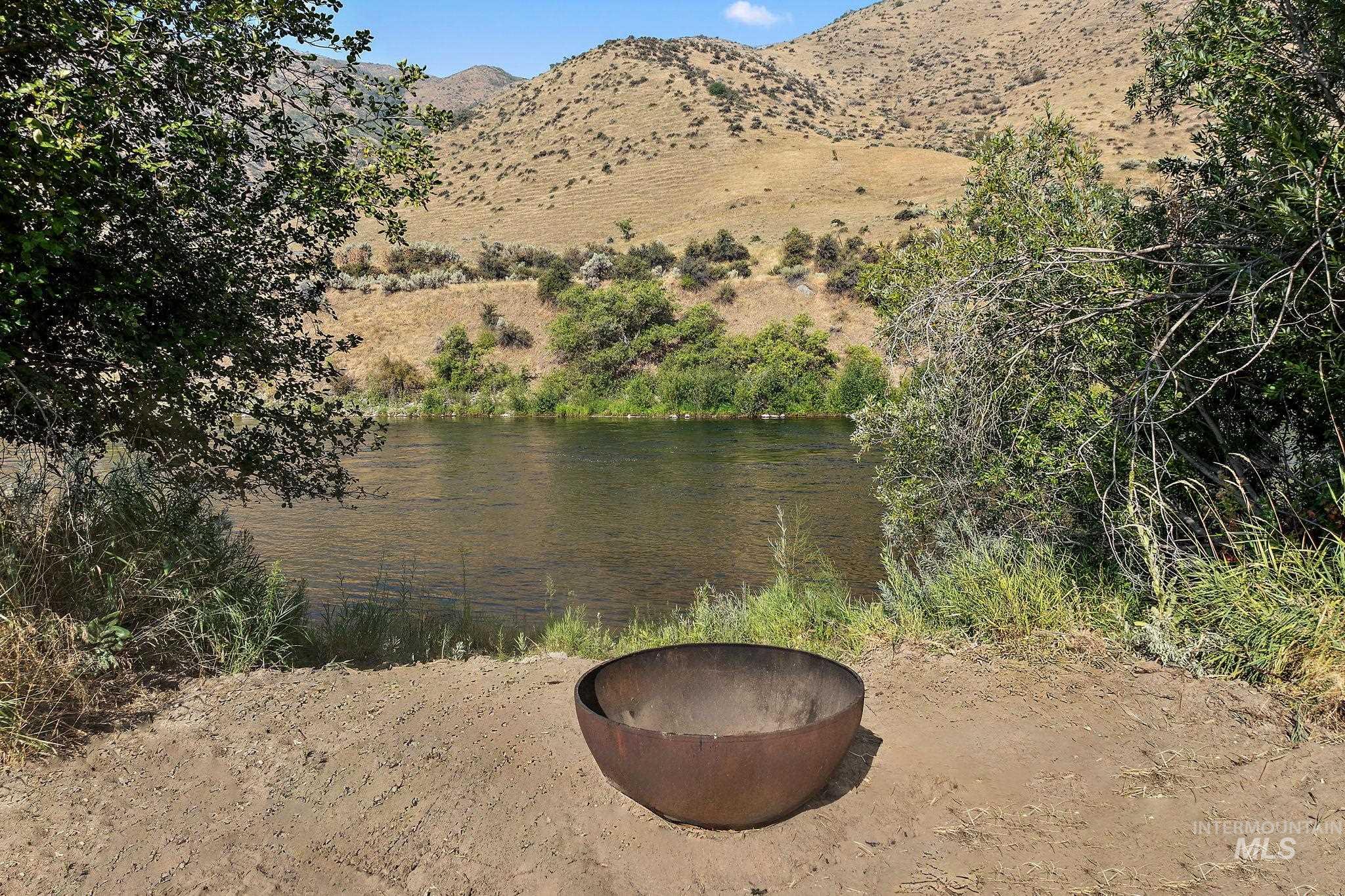 6856 Highway 55, Horseshoe Bend, Idaho 83629, 3 Bedrooms, 3 Bathrooms, Residential For Sale, Price $1,498,000,MLS 98923100