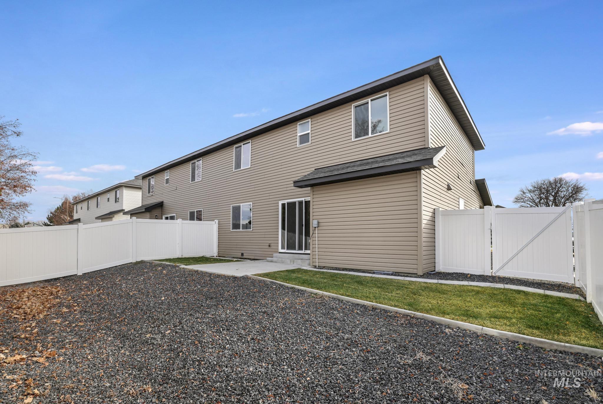 812 & 816 Jack Ave, Jerome, Idaho 83338, 4 Bedrooms, 2.5 Bathrooms, Residential Income For Sale, Price $719,800,MLS 98923187