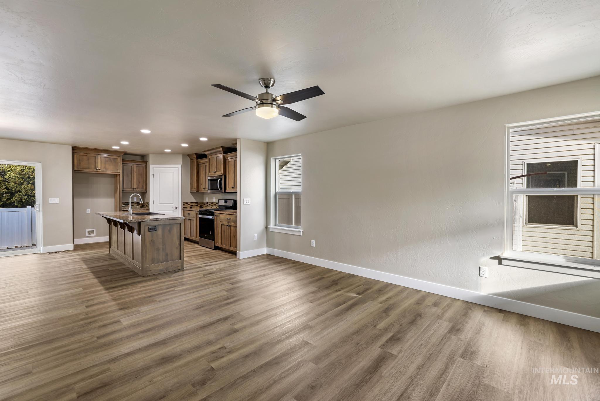 812 & 816 Jack Ave, Jerome, Idaho 83338, 4 Bedrooms, 2.5 Bathrooms, Residential Income For Sale, Price $719,800,MLS 98923187