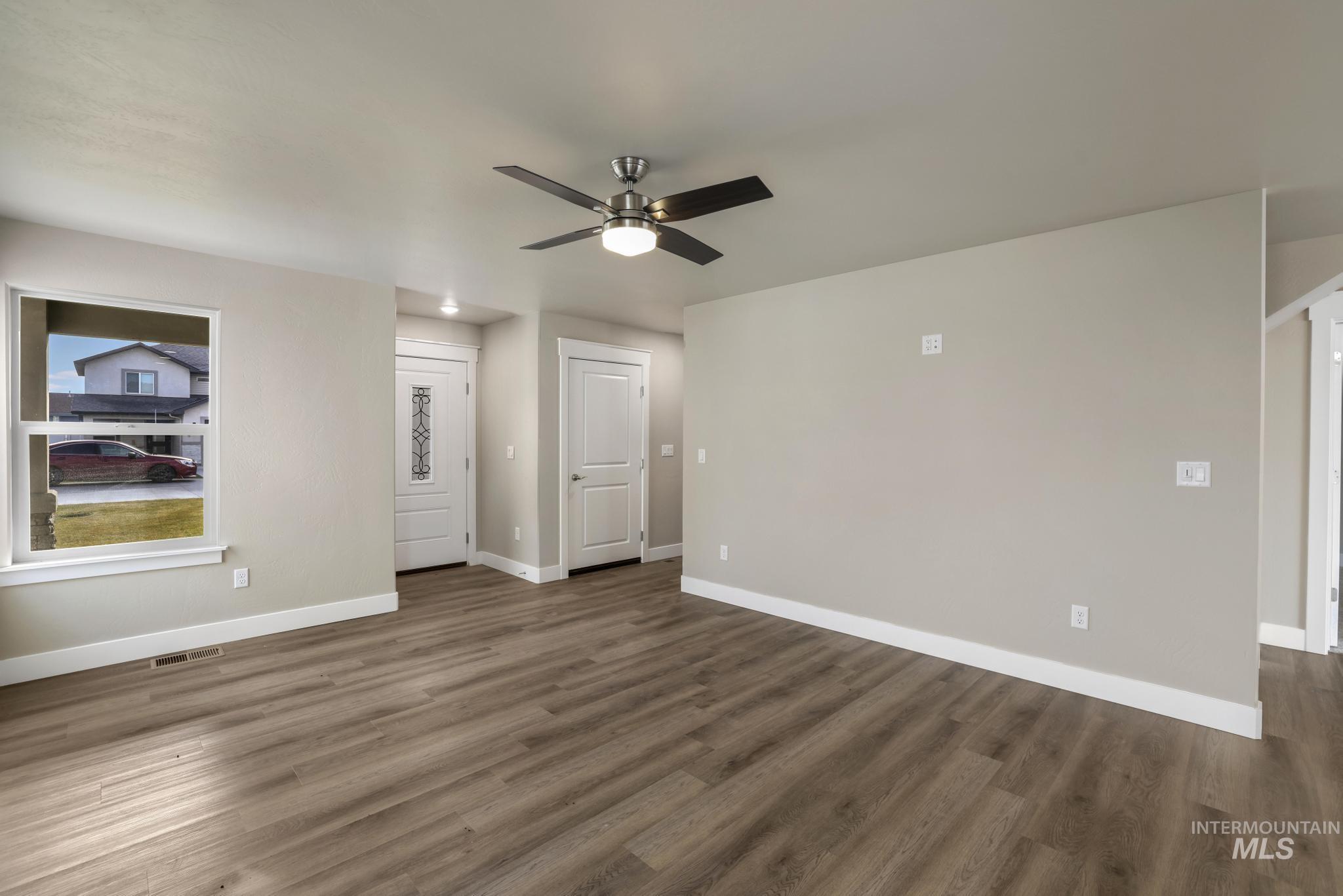 812 & 816 Jack Ave, Jerome, Idaho 83338, 4 Bedrooms, 2.5 Bathrooms, Residential Income For Sale, Price $719,800,MLS 98923187