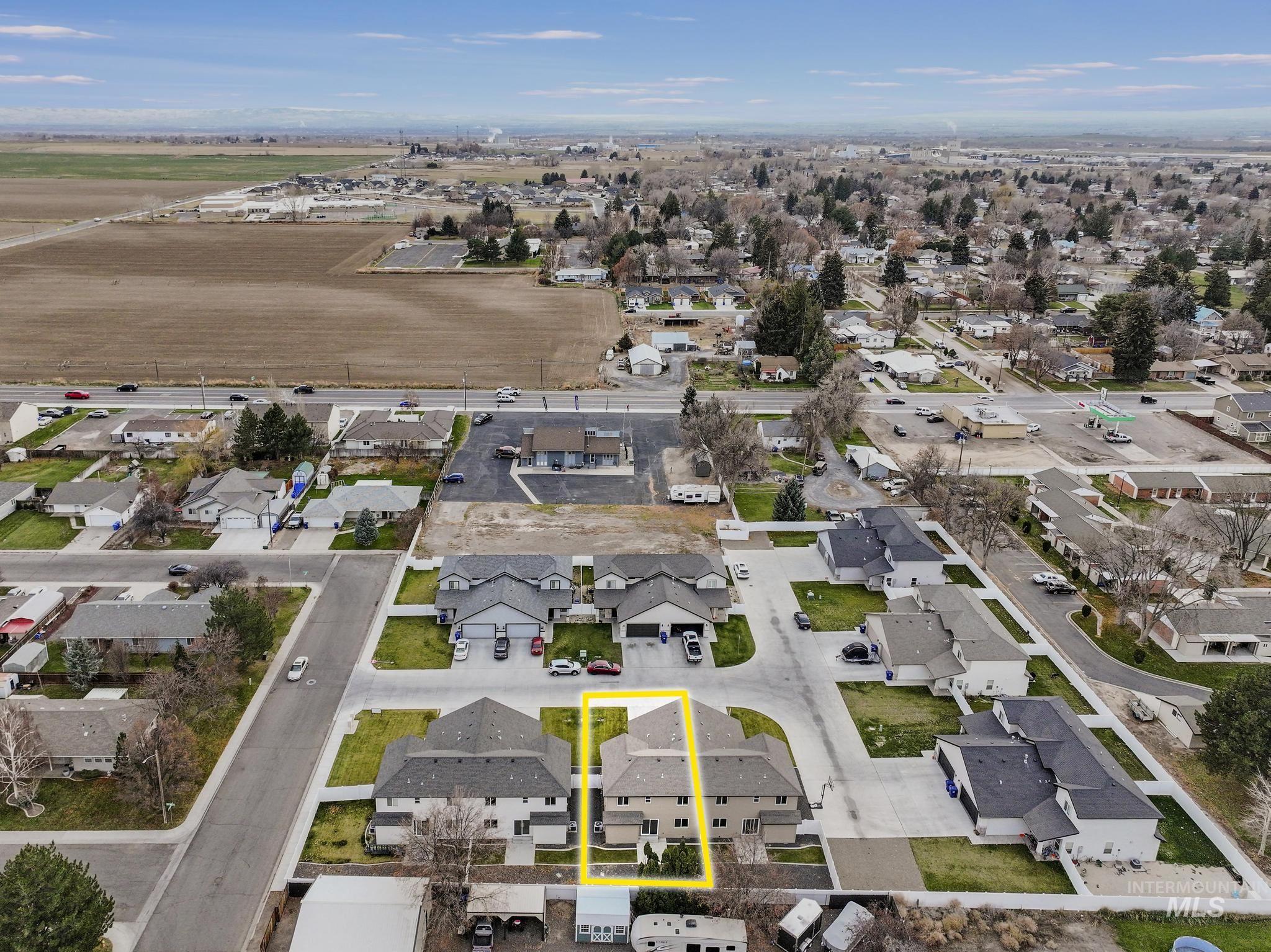 812 & 816 Jack Ave, Jerome, Idaho 83338, 4 Bedrooms, 2.5 Bathrooms, Residential Income For Sale, Price $719,800,MLS 98923187