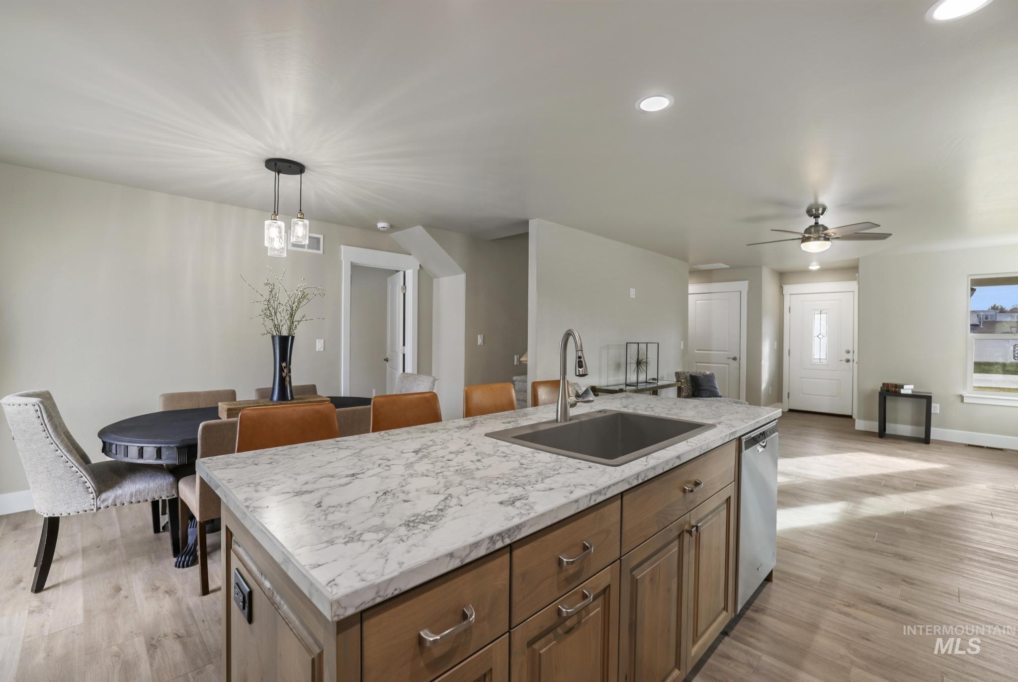 820 & 824 Jack Ave, Jerome, Idaho 83338, 4 Bedrooms, 2.5 Bathrooms, Residential Income For Sale, Price $719,800,MLS 98923188