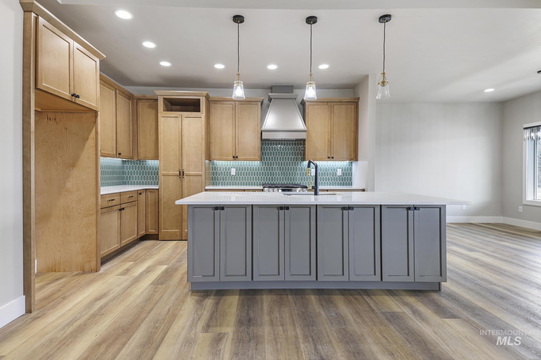 3716 N 3694 E, Kimberly, Idaho 83341, 4 Bedrooms, 2.5 Bathrooms, Residential For Sale, Price $664,900,MLS 98923282