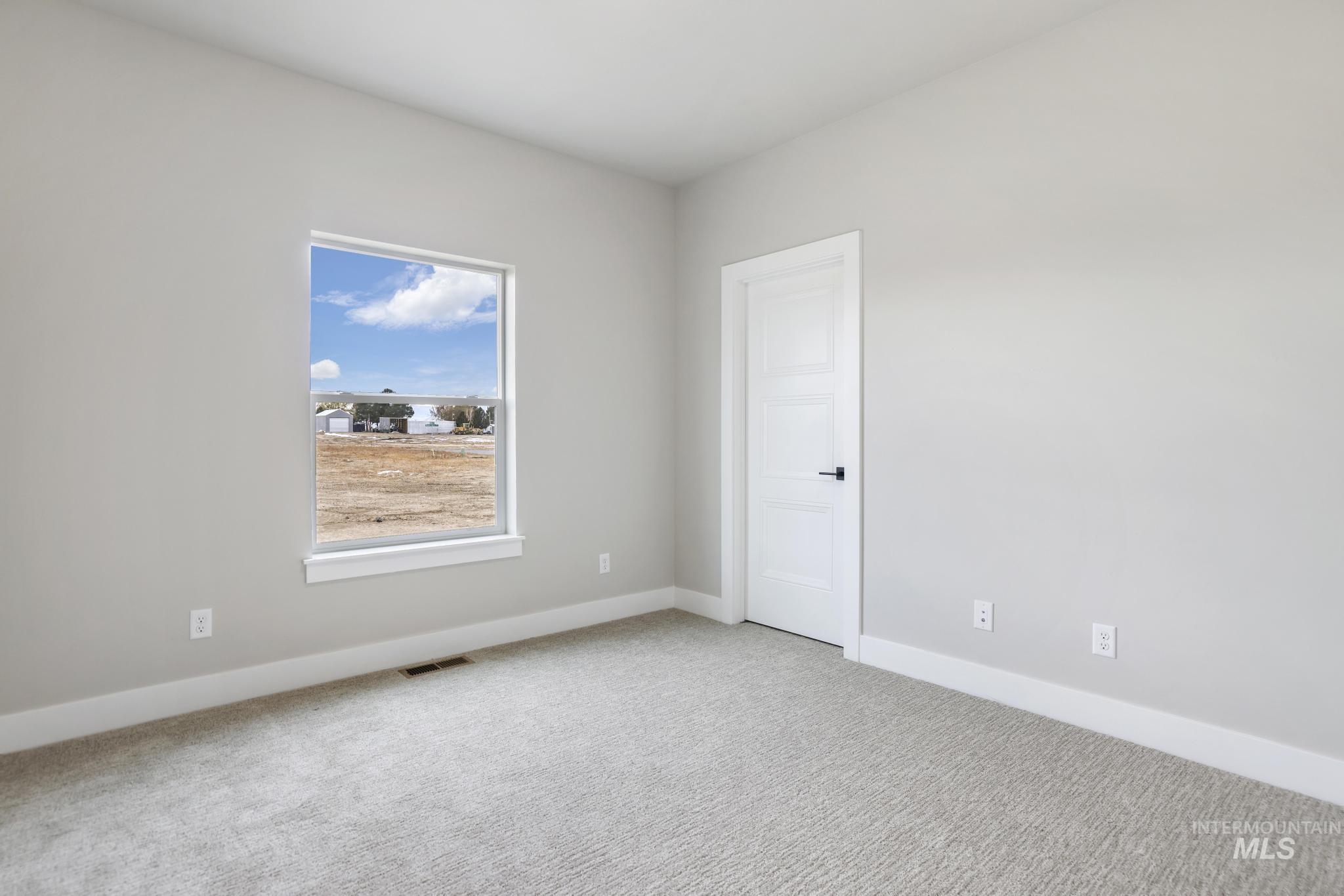 3716 N 3694 E, Kimberly, Idaho 83341, 4 Bedrooms, 2.5 Bathrooms, Residential For Sale, Price $664,900,MLS 98923282