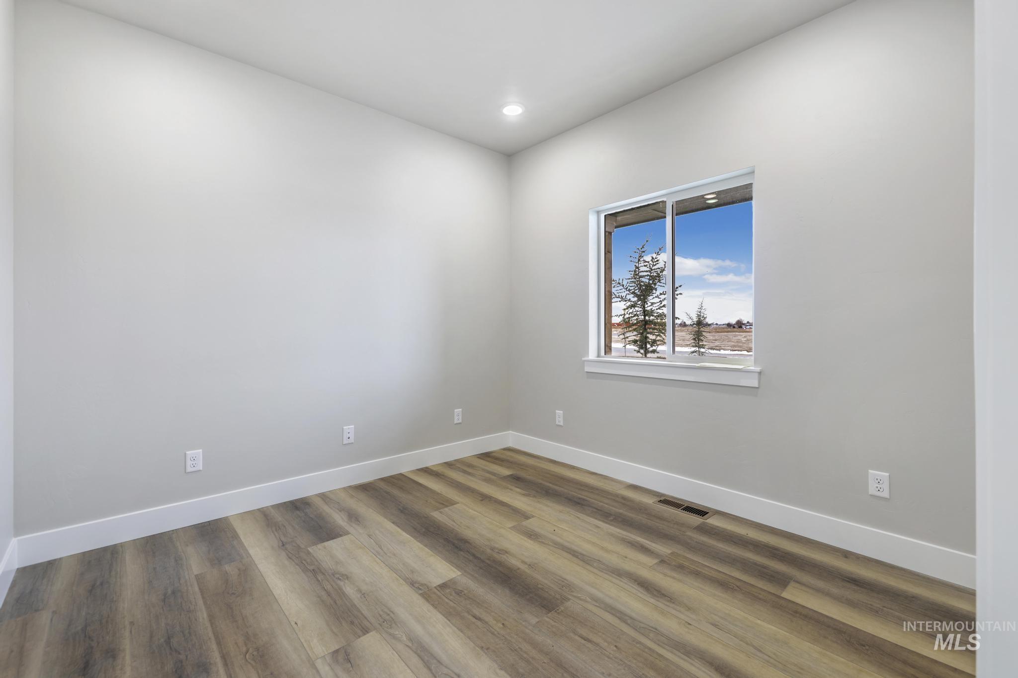 3716 N 3694 E, Kimberly, Idaho 83341, 4 Bedrooms, 2.5 Bathrooms, Residential For Sale, Price $664,900,MLS 98923282