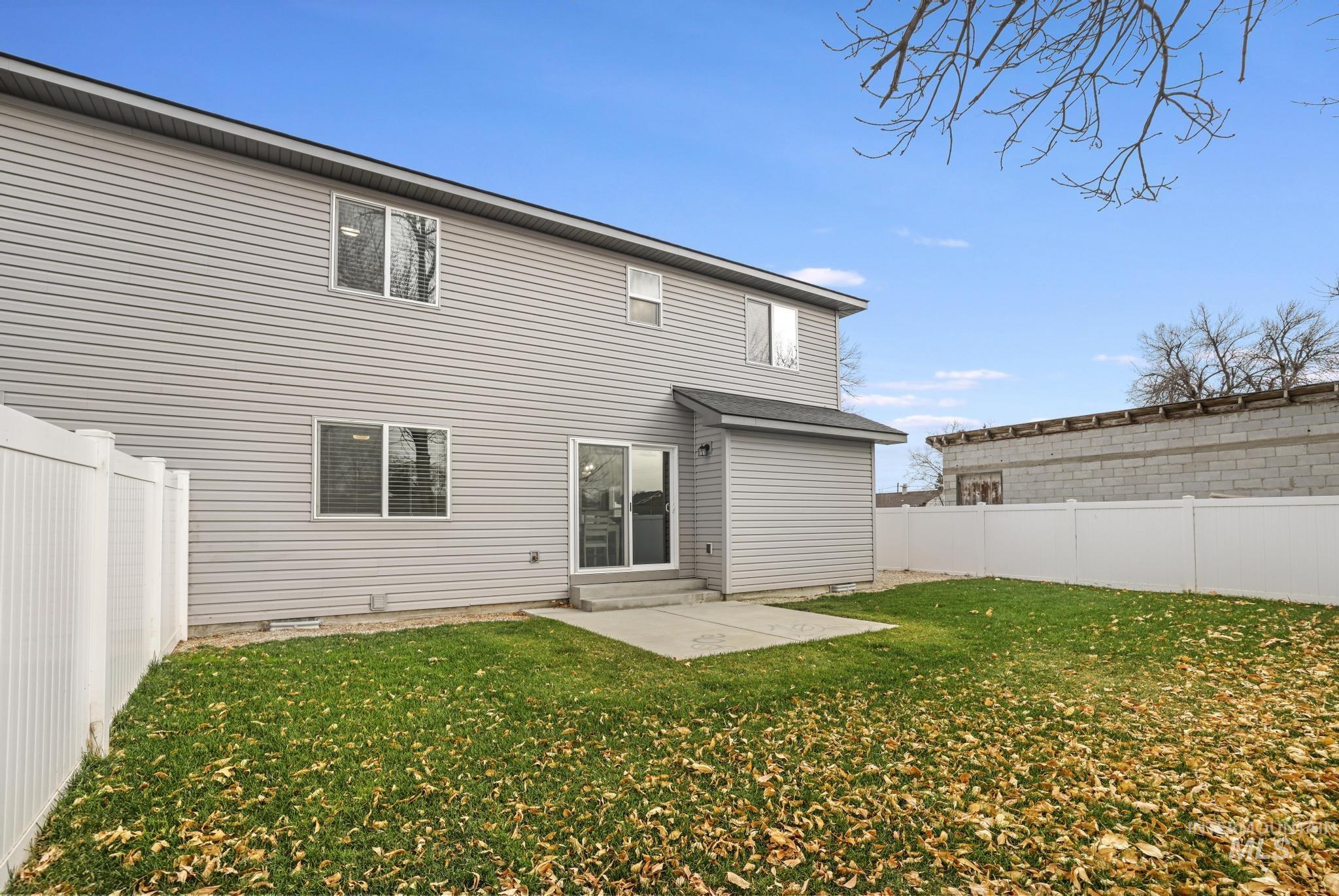 171 & 175 Woody Way, Jerome, Idaho 83338, 4 Bedrooms, 2.5 Bathrooms, Residential Income For Sale, Price $719,800,MLS 98923771