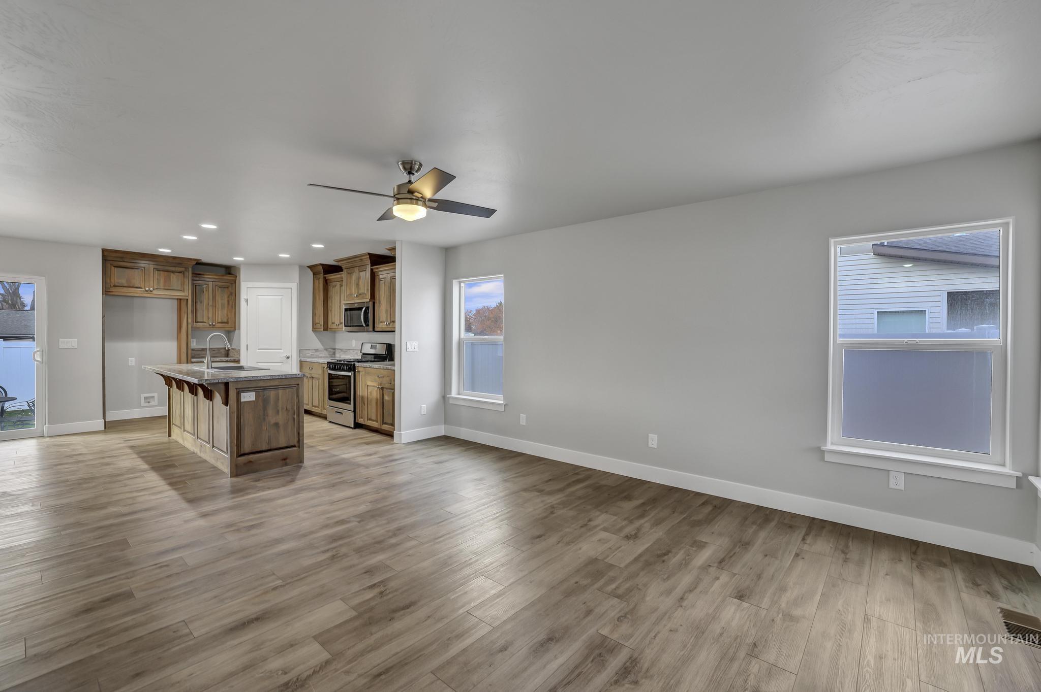 171 & 175 Woody Way, Jerome, Idaho 83338, 4 Bedrooms, 2.5 Bathrooms, Residential Income For Sale, Price $719,800,MLS 98923771