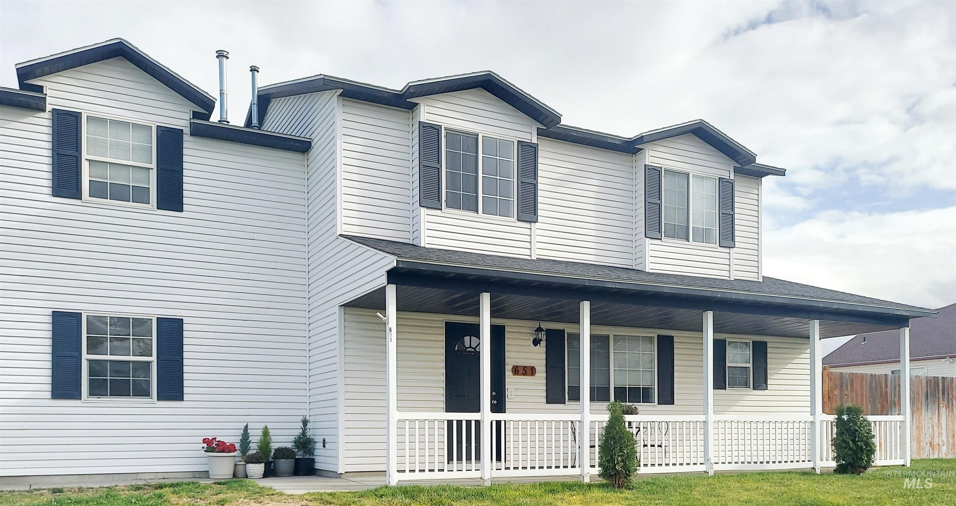 651 S Harrison Street, Twin Falls, Idaho 83301, 4 Bedrooms, 2.5 Bathrooms, Residential For Sale, Price $369,900,MLS 98924133