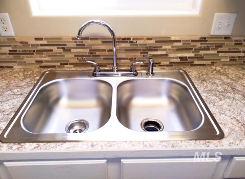 651 S Harrison Street, Twin Falls, Idaho 83301, 4 Bedrooms, 2.5 Bathrooms, Residential For Sale, Price $369,900,MLS 98924133