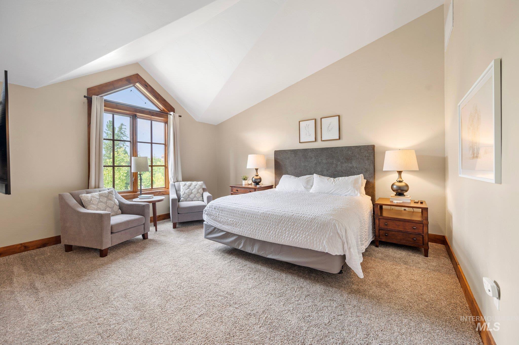 75 Arling Center Court, Donnelly, Idaho 83615, 2 Bedrooms, 2 Bathrooms, Residential For Sale, Price $985,000, 98924315