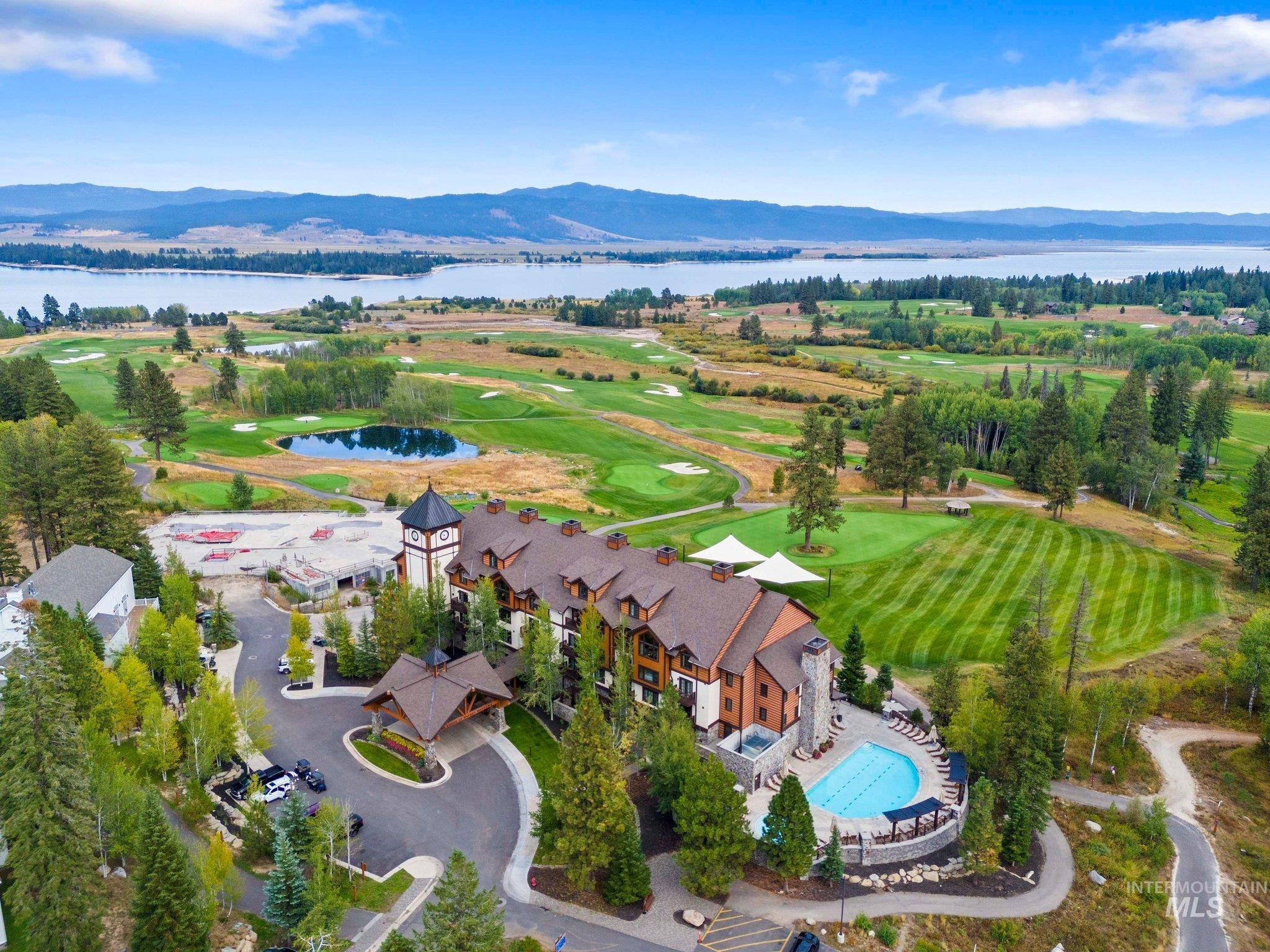 75 Arling Center Court, Donnelly, Idaho 83615, 2 Bedrooms, 2 Bathrooms, Residential For Sale, Price $985,000, 98924315