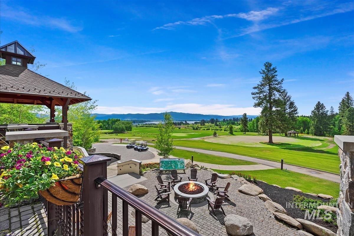 75 Arling Center Court, Donnelly, Idaho 83615, 2 Bedrooms, 2 Bathrooms, Residential For Sale, Price $985,000, 98924315