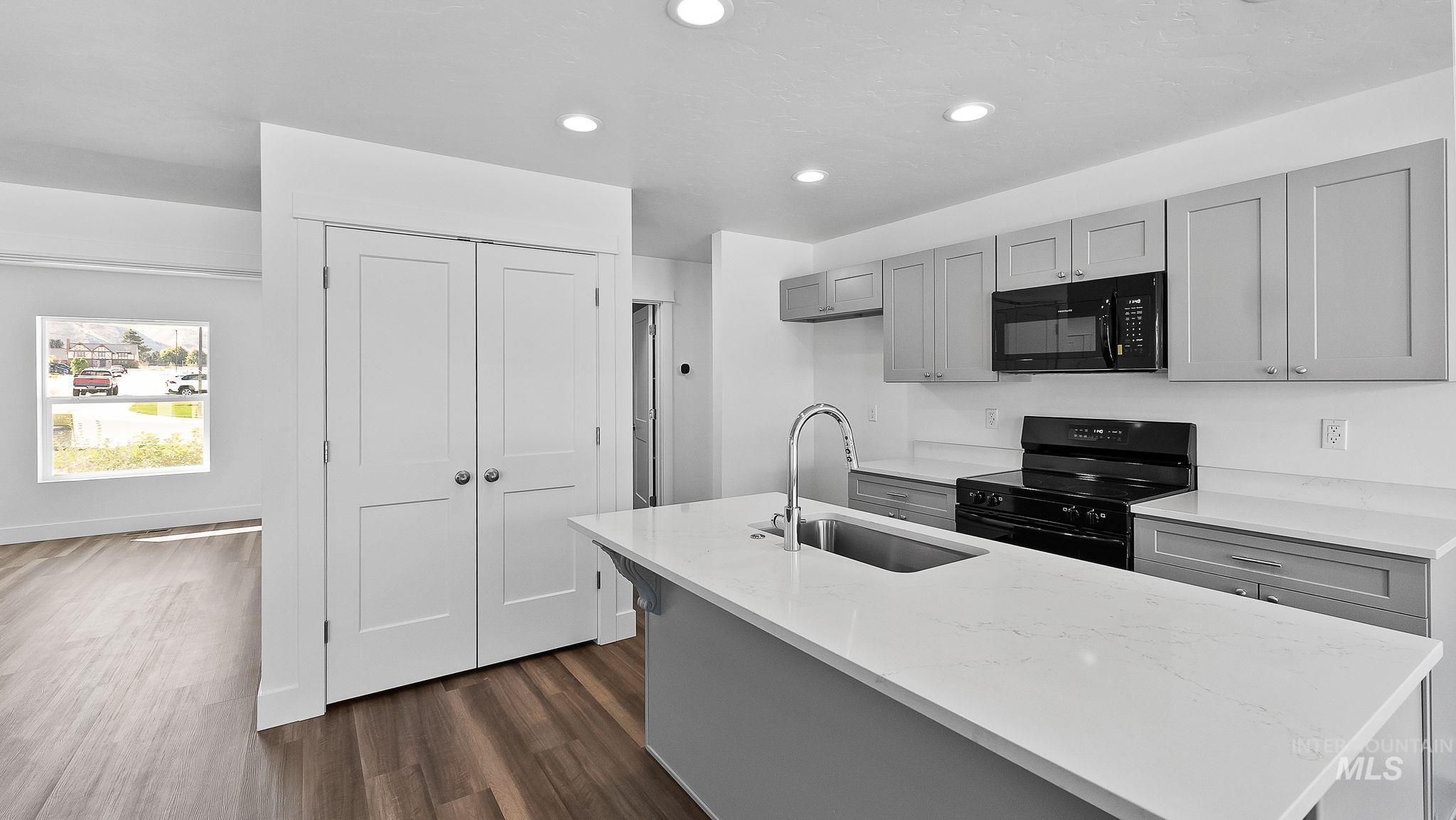 2508 E Crooked Creek Street, Emmett, Idaho 83617-0000, 3 Bedrooms, 2 Bathrooms, Residential For Sale, Price $493,200,MLS 98924424