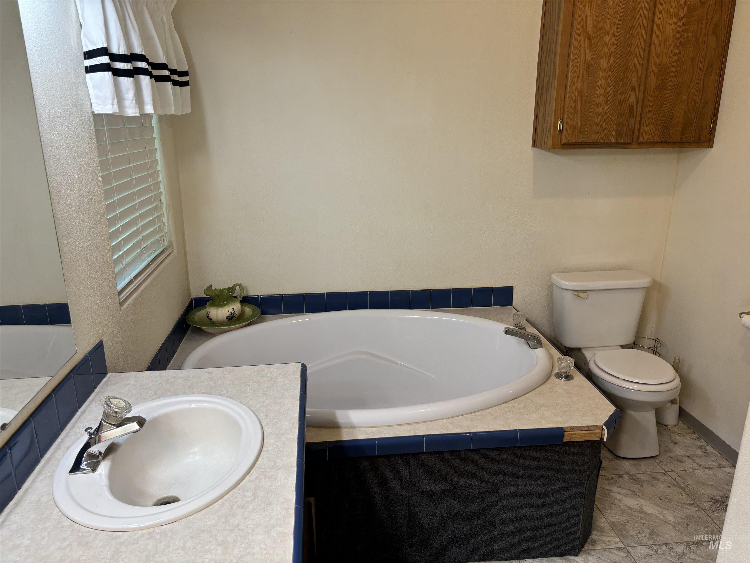 1824 Spring Canyon Lane, Lewiston, Idaho 83501, 3 Bedrooms, 2 Bathrooms, Residential For Sale, Price $178,000,MLS 98924763