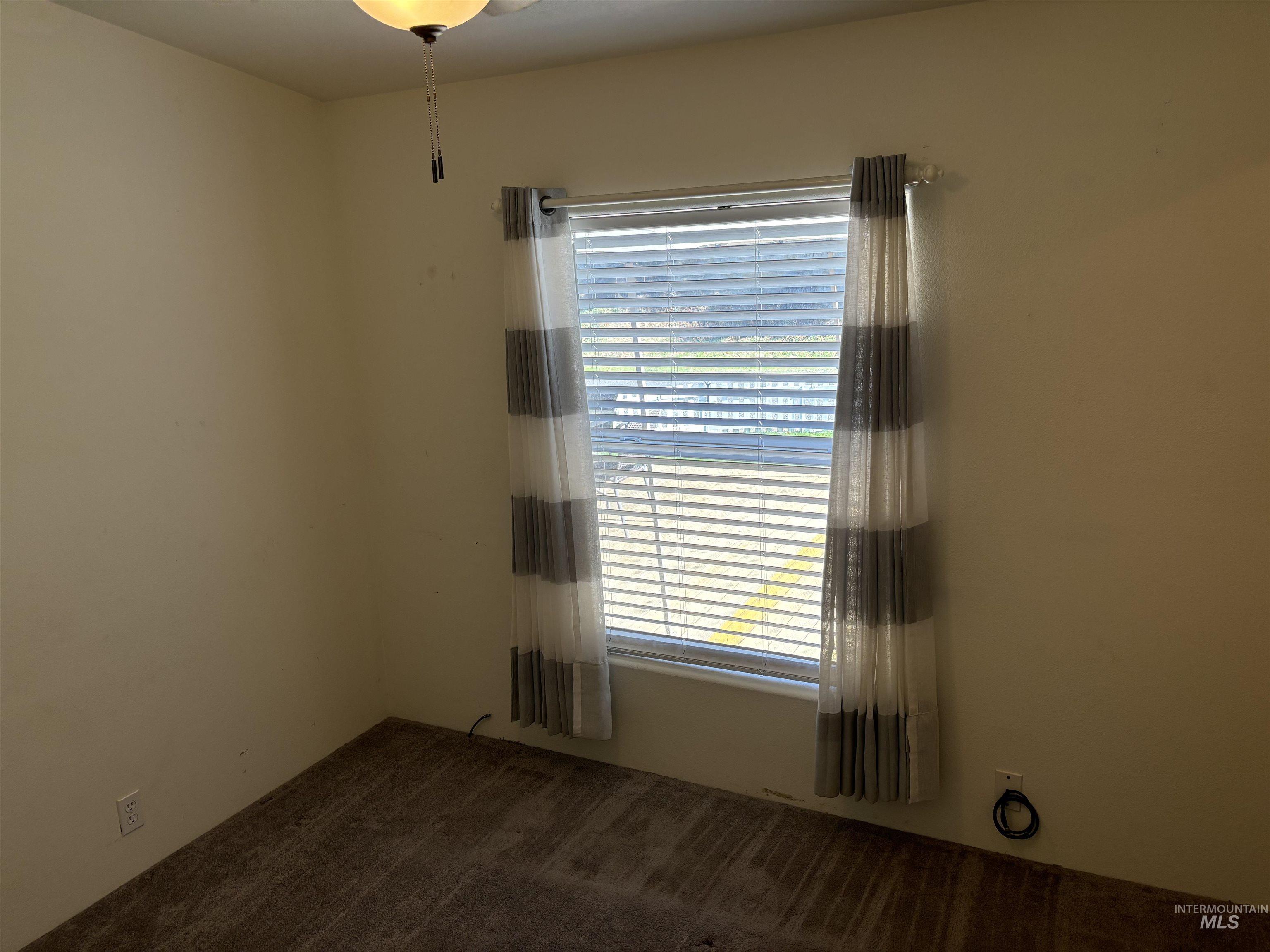 1824 Spring Canyon Lane, Lewiston, Idaho 83501, 3 Bedrooms, 2 Bathrooms, Residential For Sale, Price $178,000,MLS 98924763