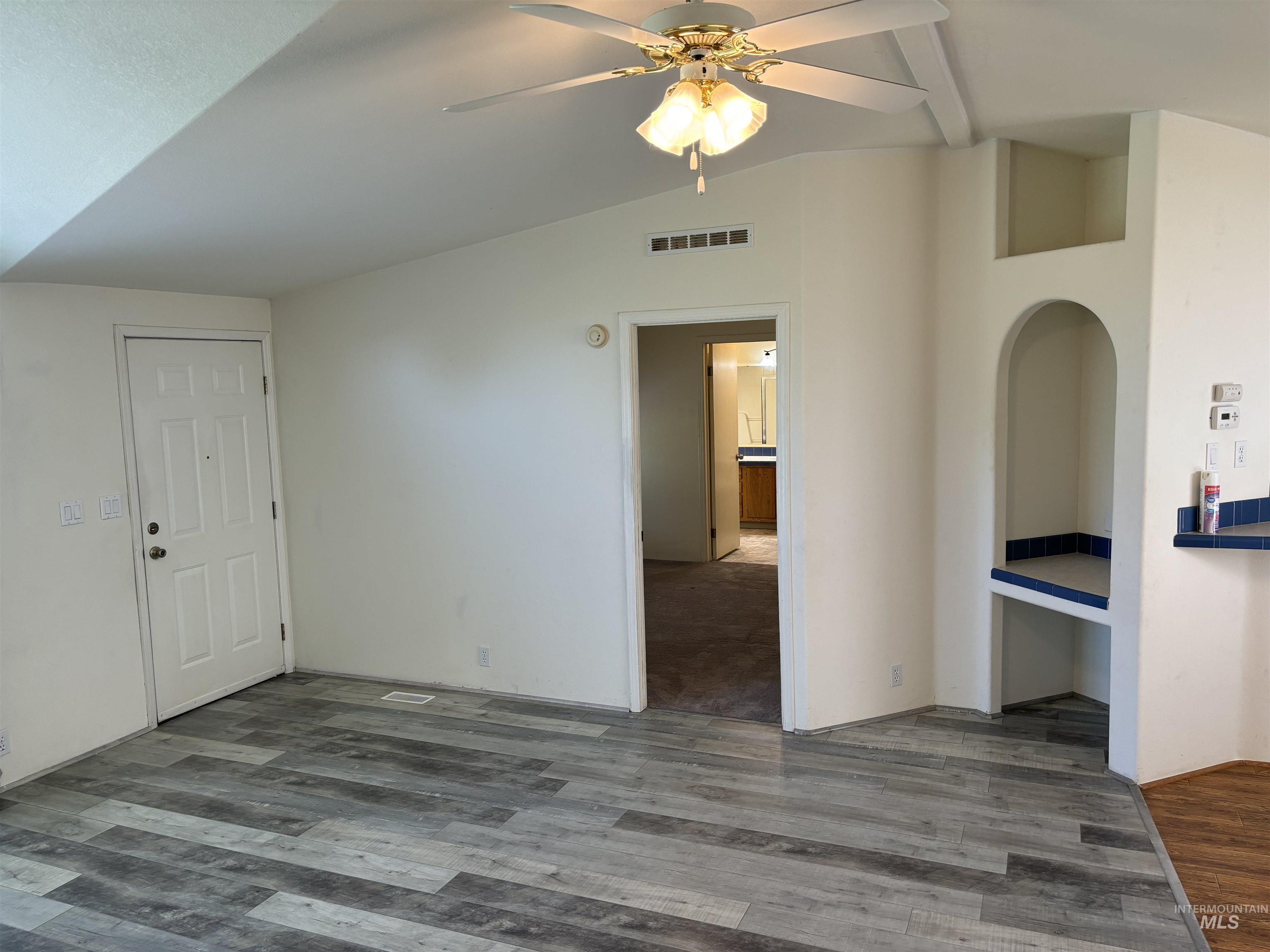 1824 Spring Canyon Lane, Lewiston, Idaho 83501, 3 Bedrooms, 2 Bathrooms, Residential For Sale, Price $178,000,MLS 98924763