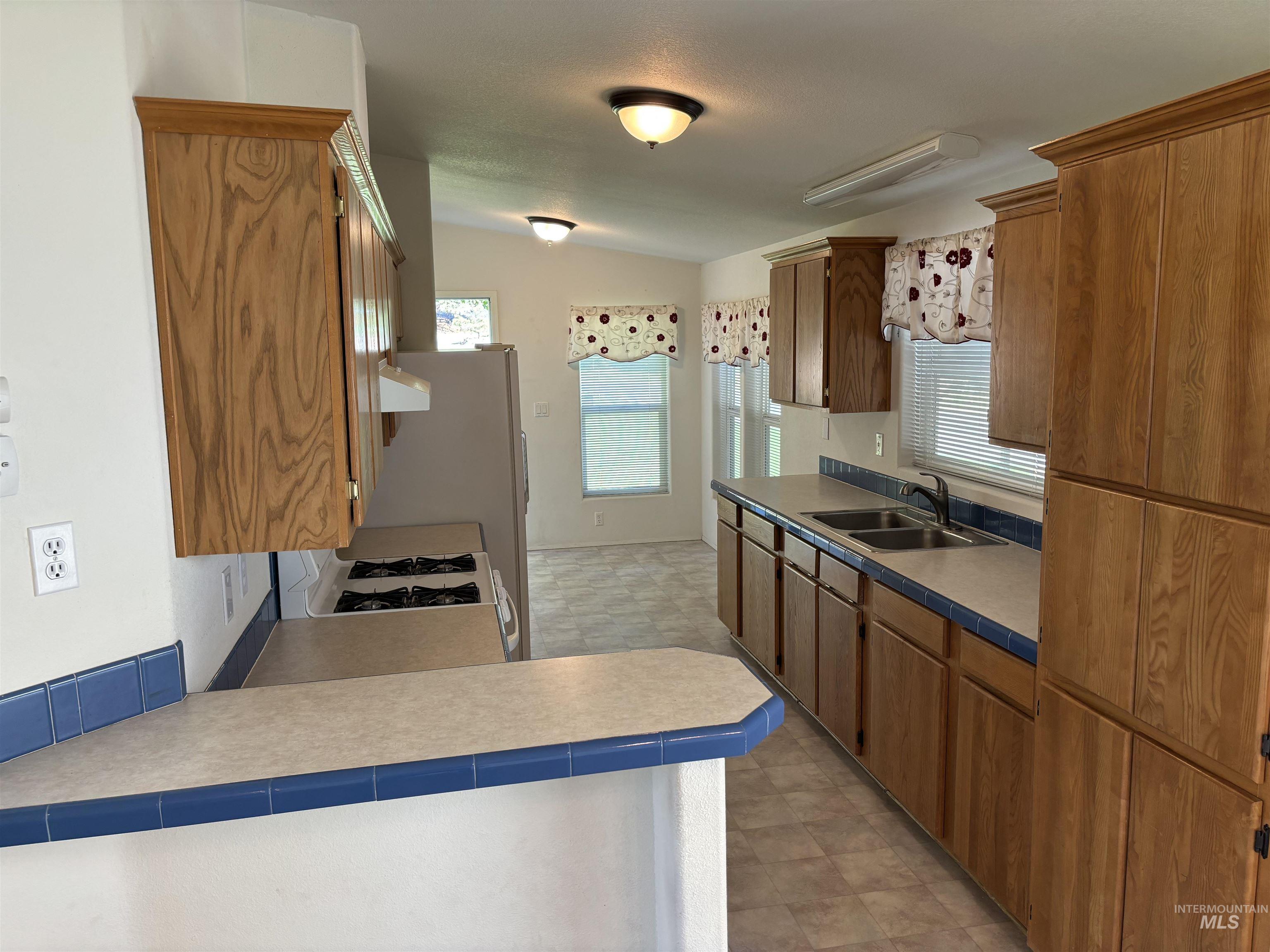 1824 Spring Canyon Lane, Lewiston, Idaho 83501, 3 Bedrooms, 2 Bathrooms, Residential For Sale, Price $178,000,MLS 98924763