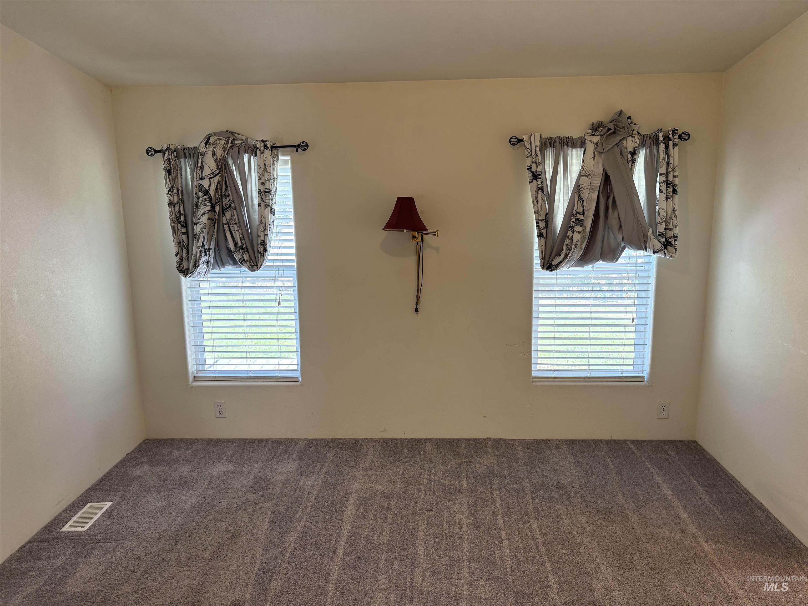 1824 Spring Canyon Lane, Lewiston, Idaho 83501, 3 Bedrooms, 2 Bathrooms, Residential For Sale, Price $178,000,MLS 98924763