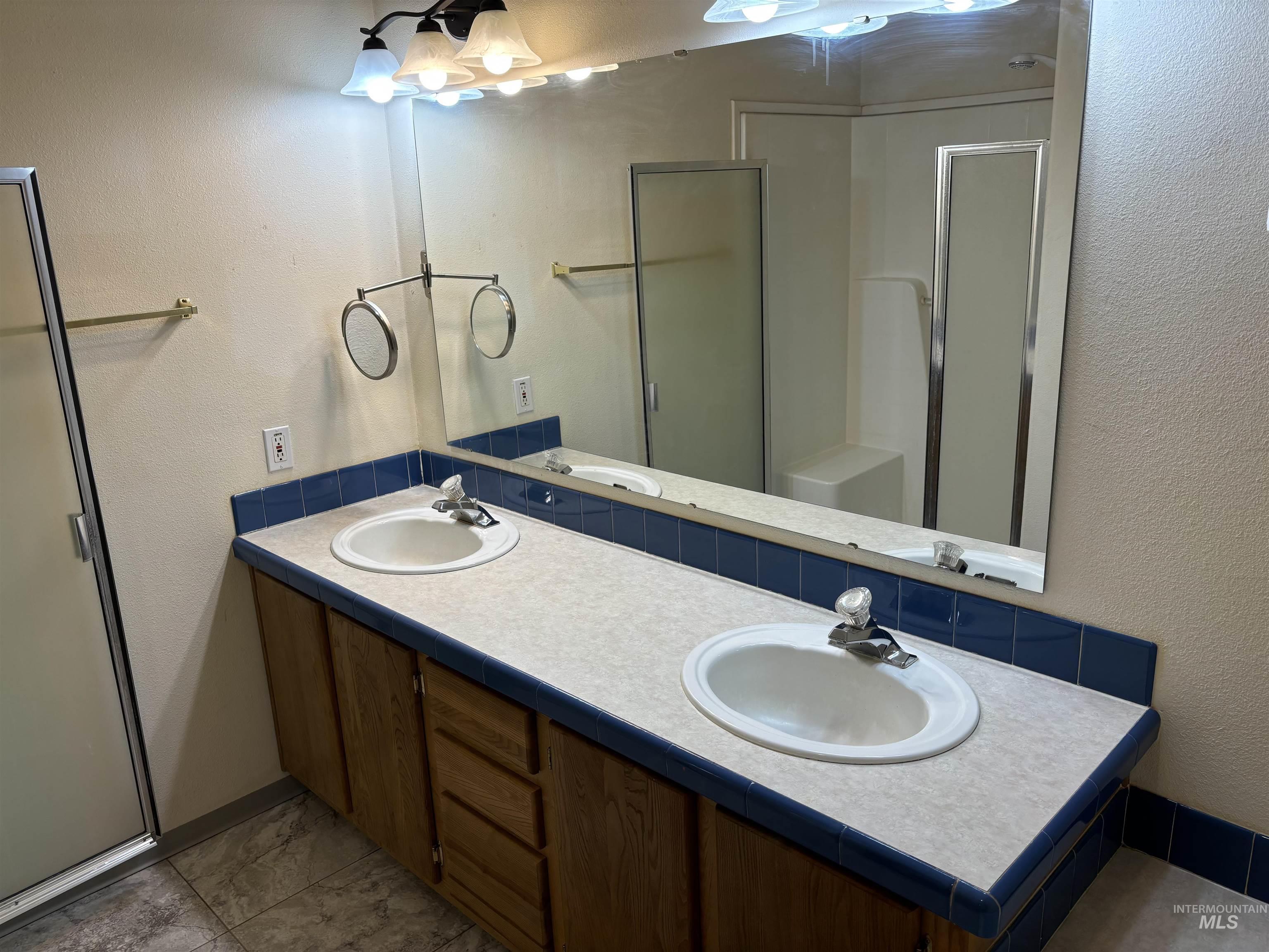 1824 Spring Canyon Lane, Lewiston, Idaho 83501, 3 Bedrooms, 2 Bathrooms, Residential For Sale, Price $178,000,MLS 98924763