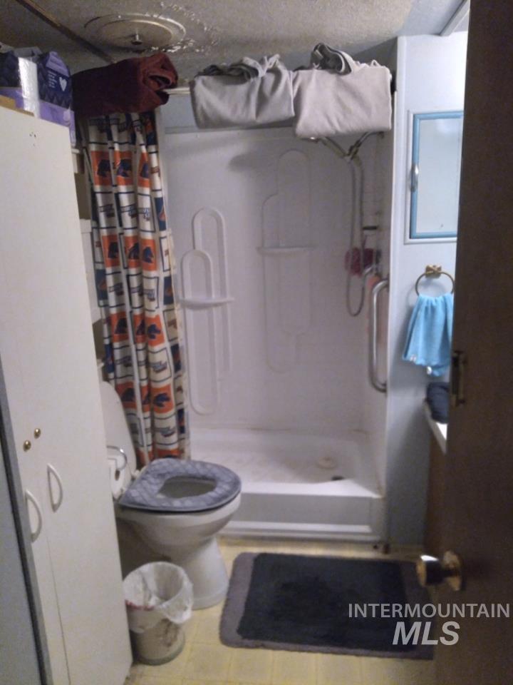 1420 N Oakwood, Boise, Idaho 83704, 2 Bedrooms, 1 Bathroom, Residential For Sale, Price $22,500,MLS 98925502