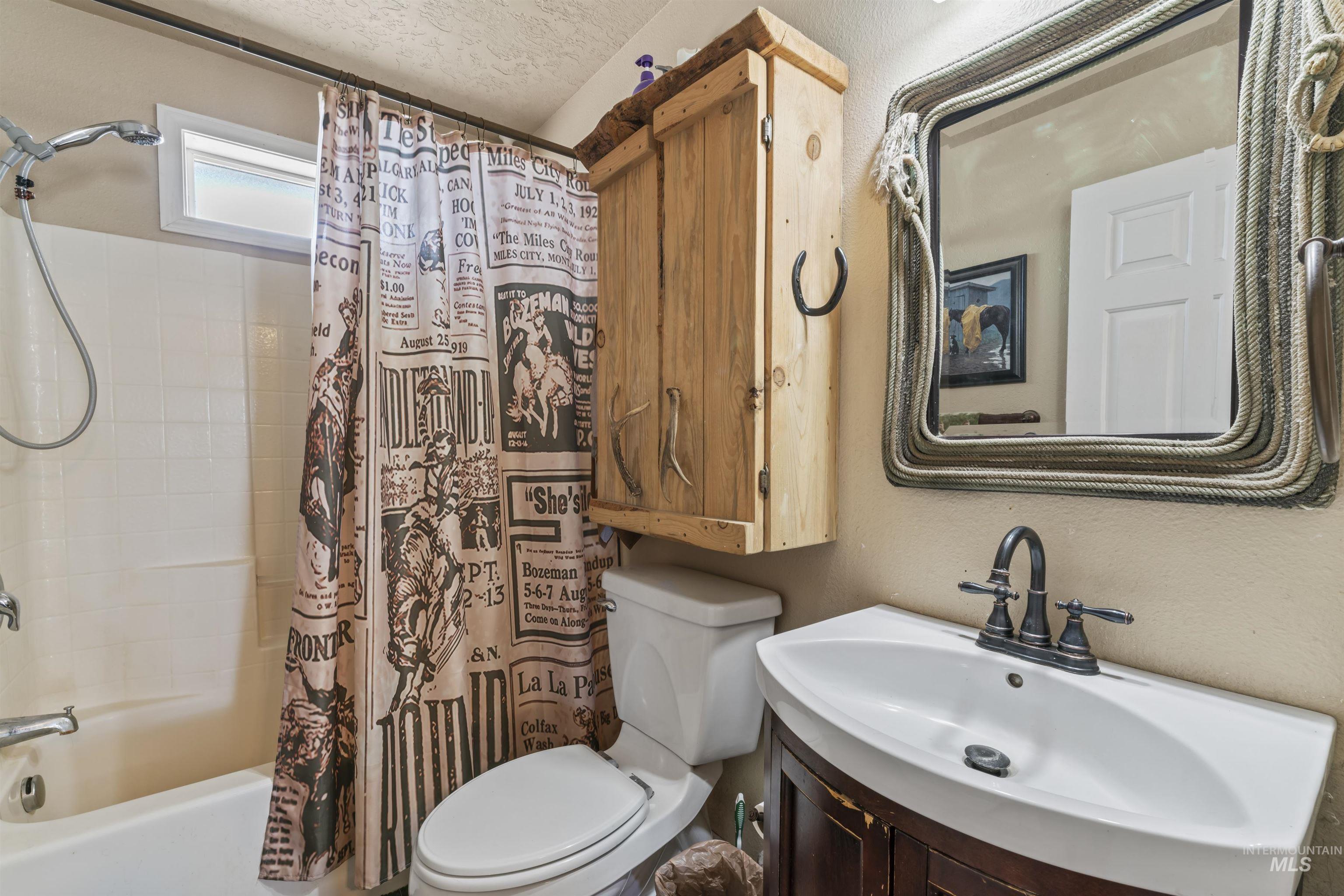 9221 Brill Road, Emmett, Idaho 83617, 3 Bedrooms, 2 Bathrooms, Residential For Sale, Price $745,000, 98925685