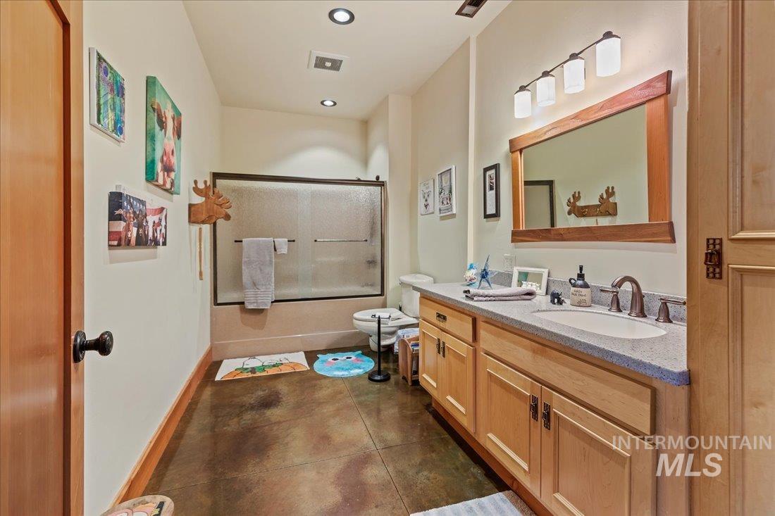 62924 Wolf Creek Ln, North Powder, Oregon 97867, 5 Bedrooms, 4 Bathrooms, Farm & Ranch For Sale, Price $4,700,000,MLS 98925704