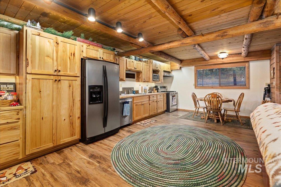 62924 Wolf Creek Ln, North Powder, Oregon 97867, 5 Bedrooms, 4 Bathrooms, Farm & Ranch For Sale, Price $4,700,000,MLS 98925704