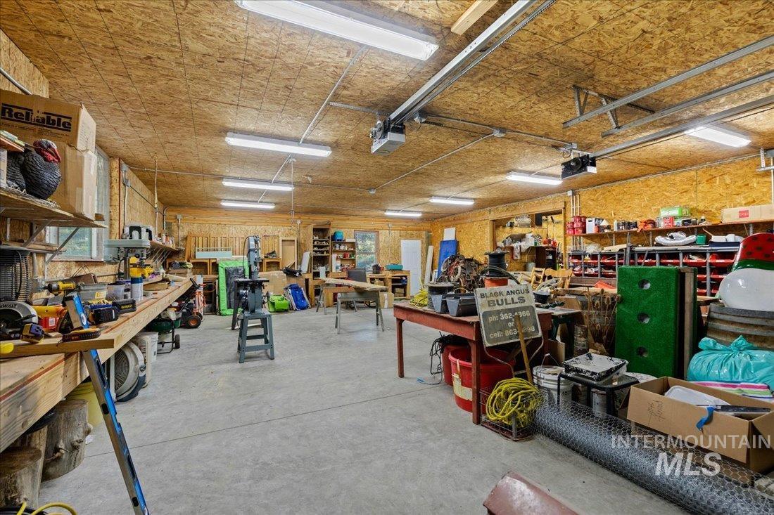 62924 Wolf Creek Ln, North Powder, Oregon 97867, 5 Bedrooms, 4 Bathrooms, Farm & Ranch For Sale, Price $4,700,000,MLS 98925704