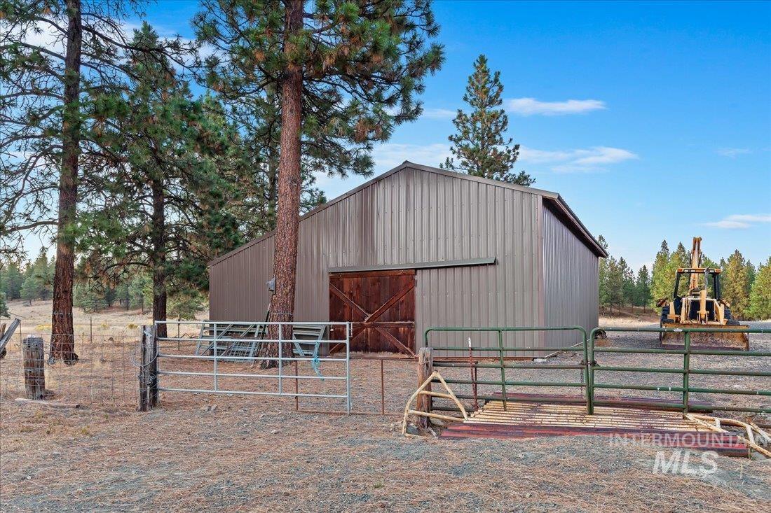 62924 Wolf Creek Ln, North Powder, Oregon 97867, 5 Bedrooms, 4 Bathrooms, Farm & Ranch For Sale, Price $4,700,000,MLS 98925704