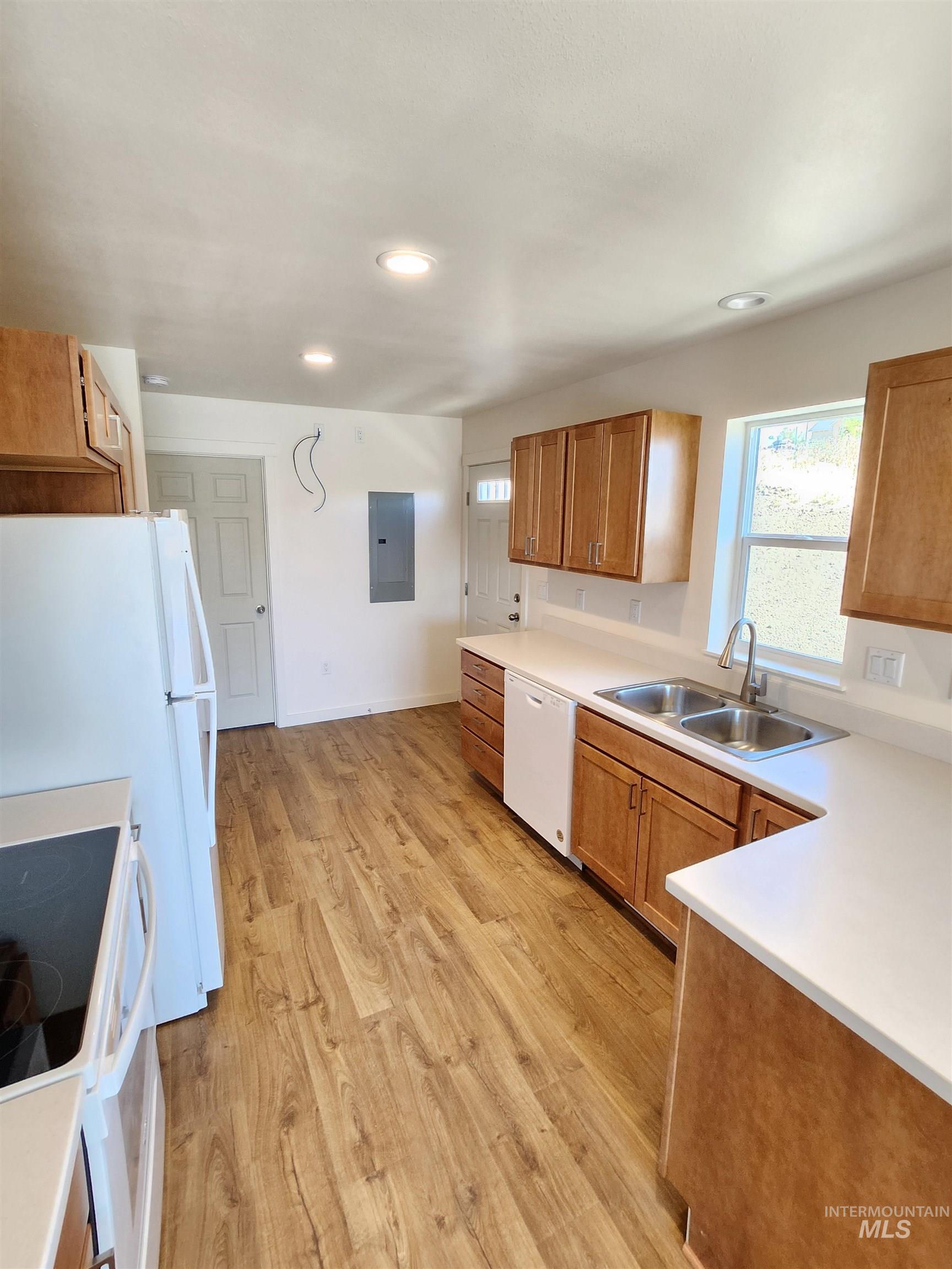 433 Powers Ave, Moscow, Idaho 83843, 2 Bedrooms, 1 Bathroom, Residential For Sale, Price $170,000,MLS 98926608