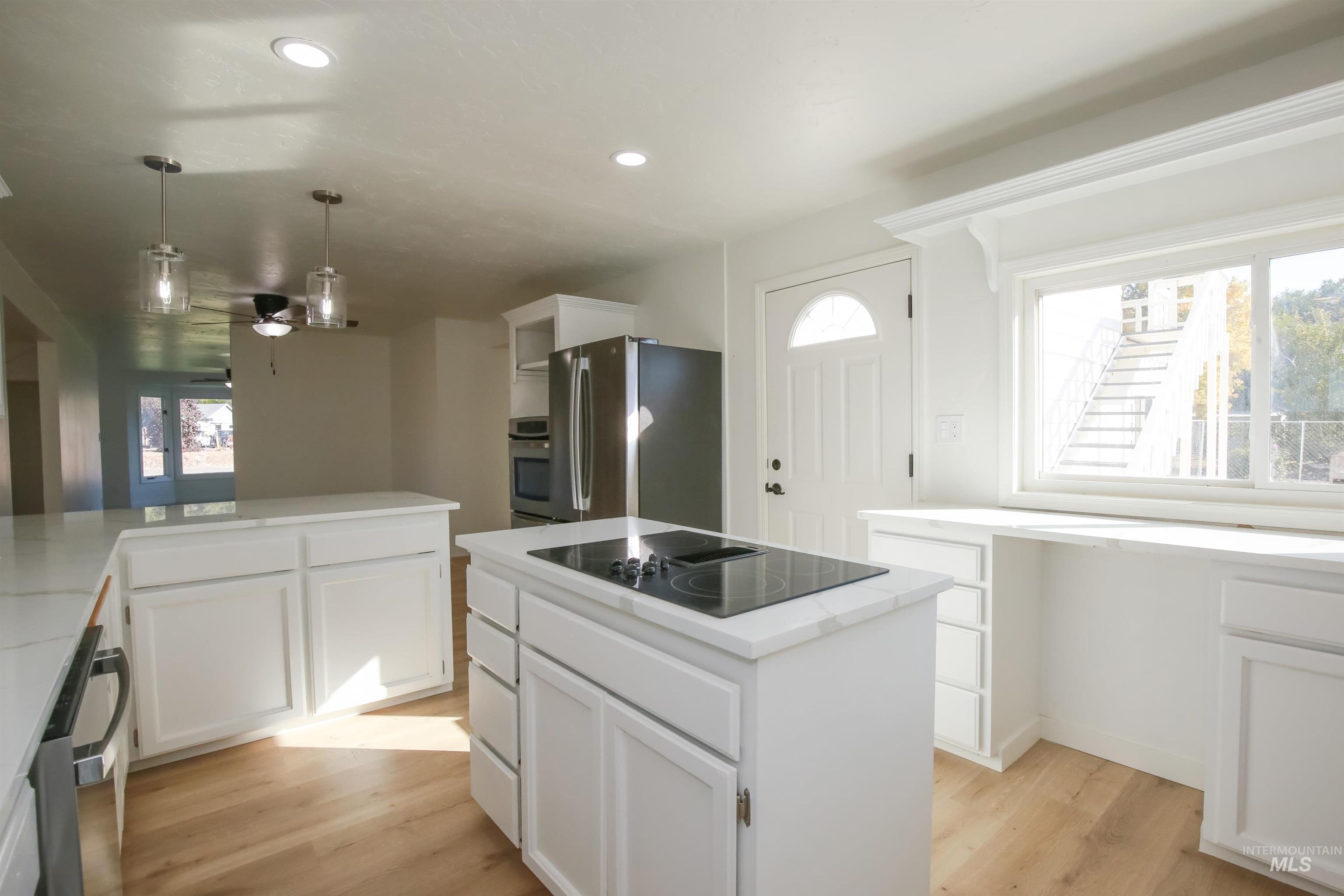 1817 Laurel Drive, Ontario, Oregon 97914, 6 Bedrooms, 5 Bathrooms, Residential For Sale, Price $485,000, 98926673