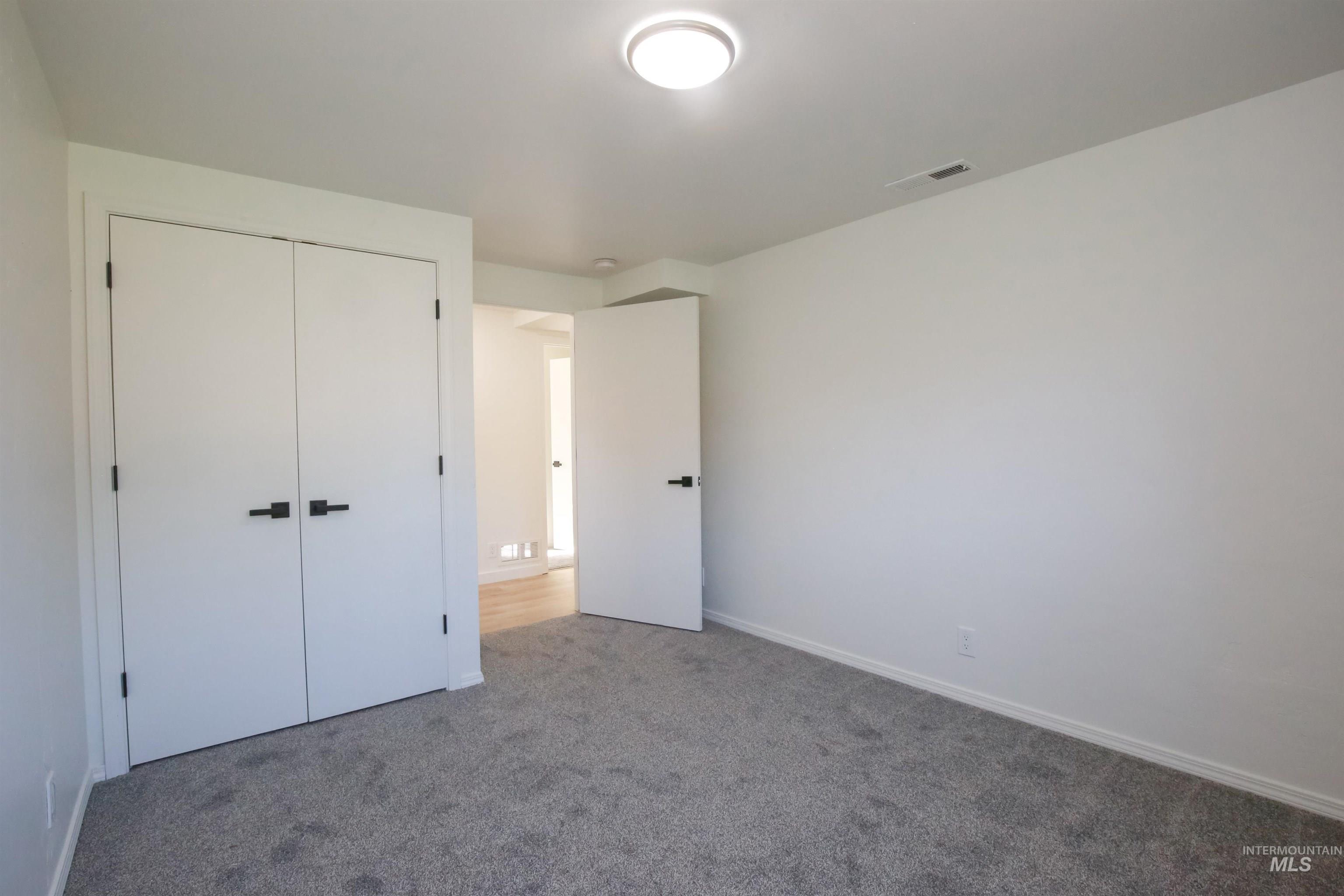 1817 Laurel Drive, Ontario, Oregon 97914, 6 Bedrooms, 5 Bathrooms, Residential For Sale, Price $485,000, 98926673