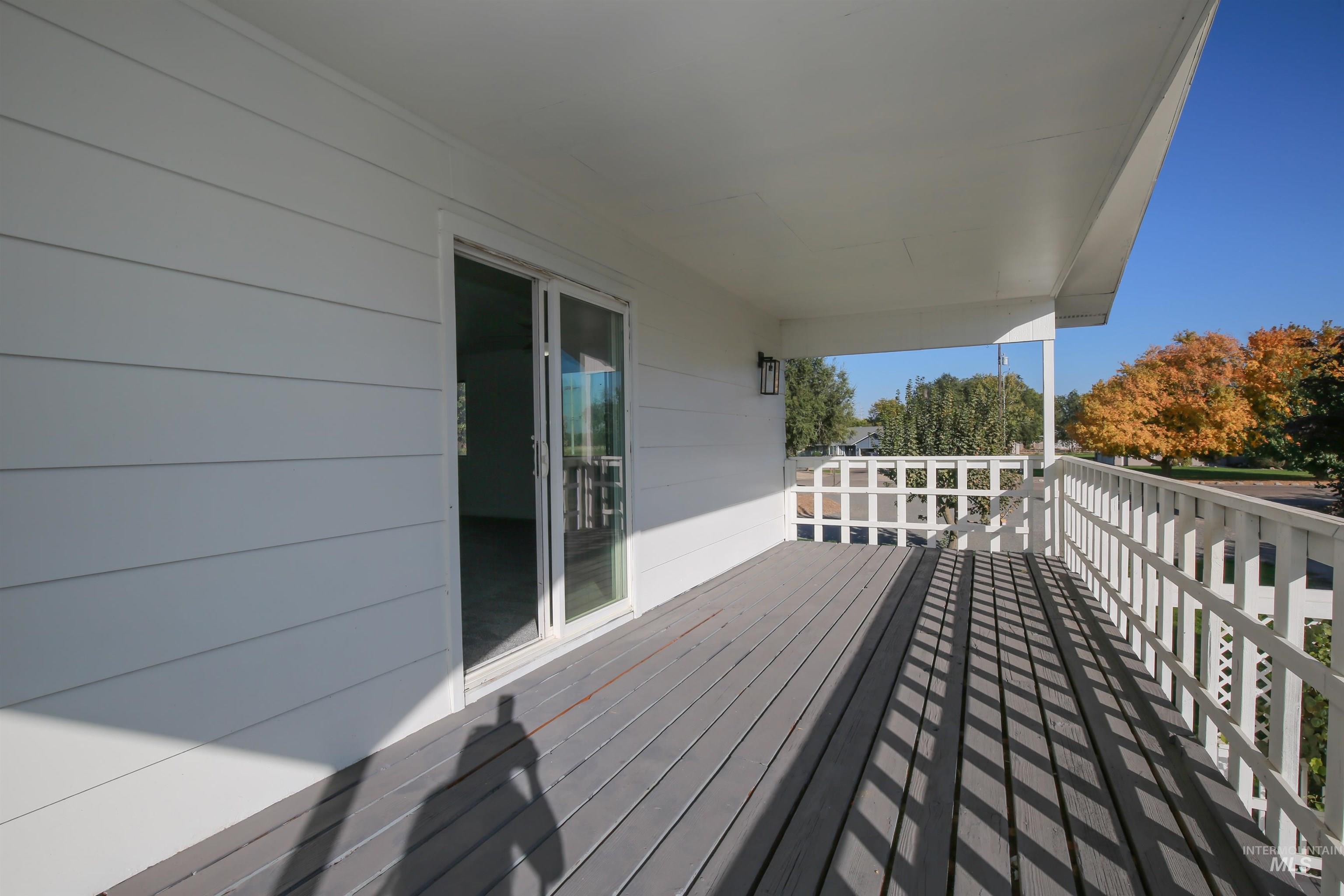 1817 Laurel Drive, Ontario, Oregon 97914, 6 Bedrooms, 5 Bathrooms, Residential For Sale, Price $485,000, 98926673