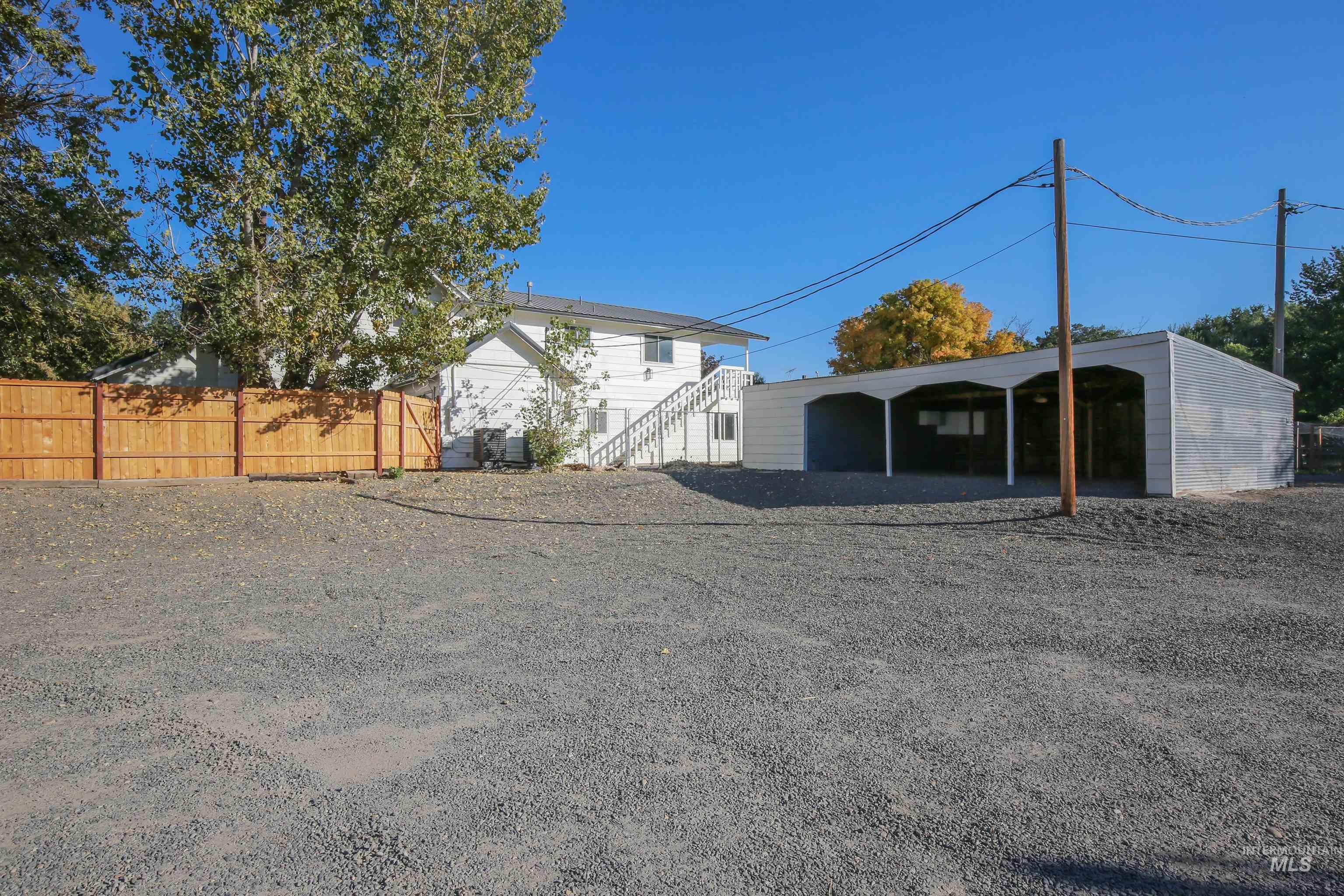 1817 Laurel Drive, Ontario, Oregon 97914, 6 Bedrooms, 5 Bathrooms, Residential For Sale, Price $485,000, 98926673