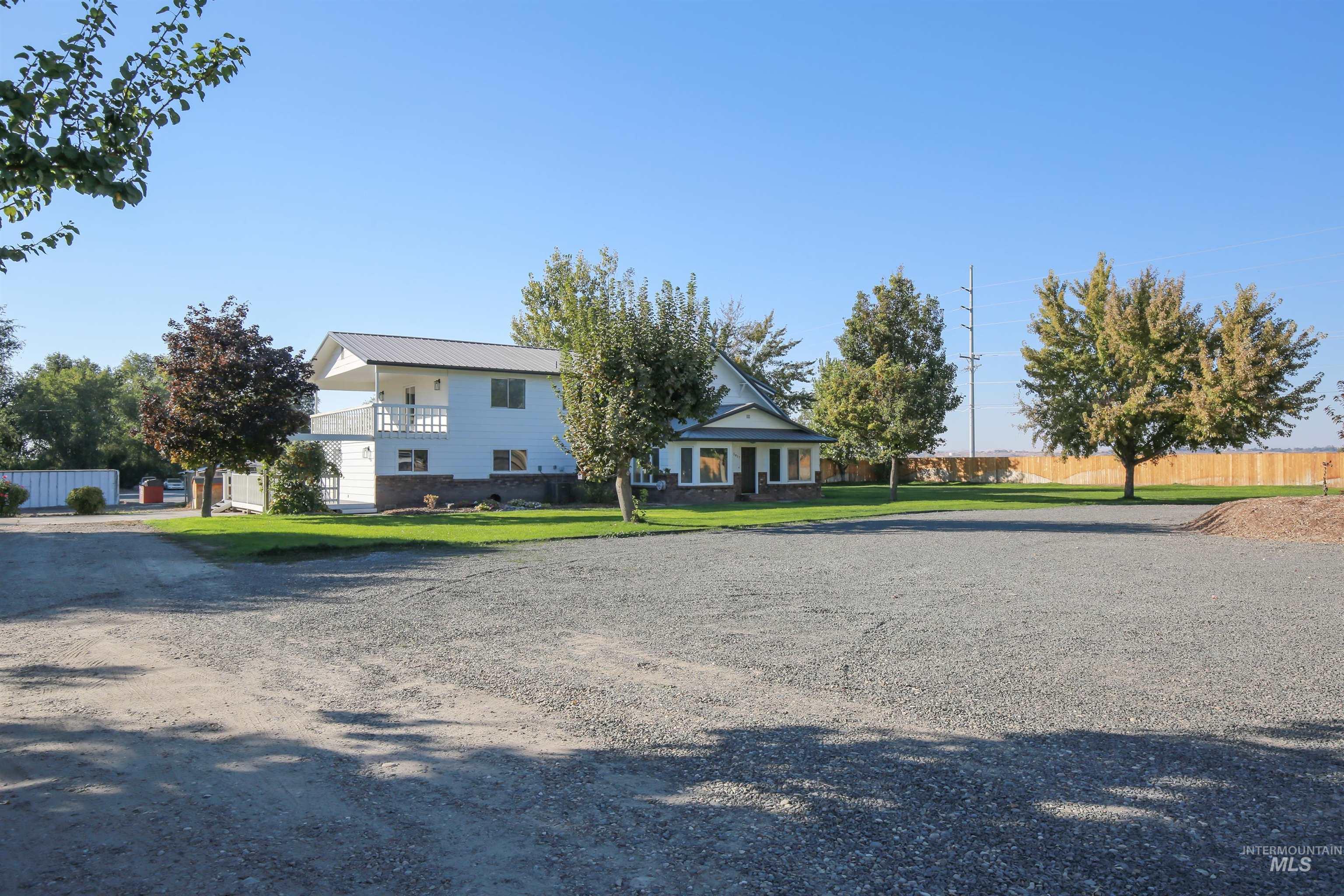 1817 Laurel Drive, Ontario, Oregon 97914, 6 Bedrooms, 5 Bathrooms, Residential For Sale, Price $485,000, 98926673