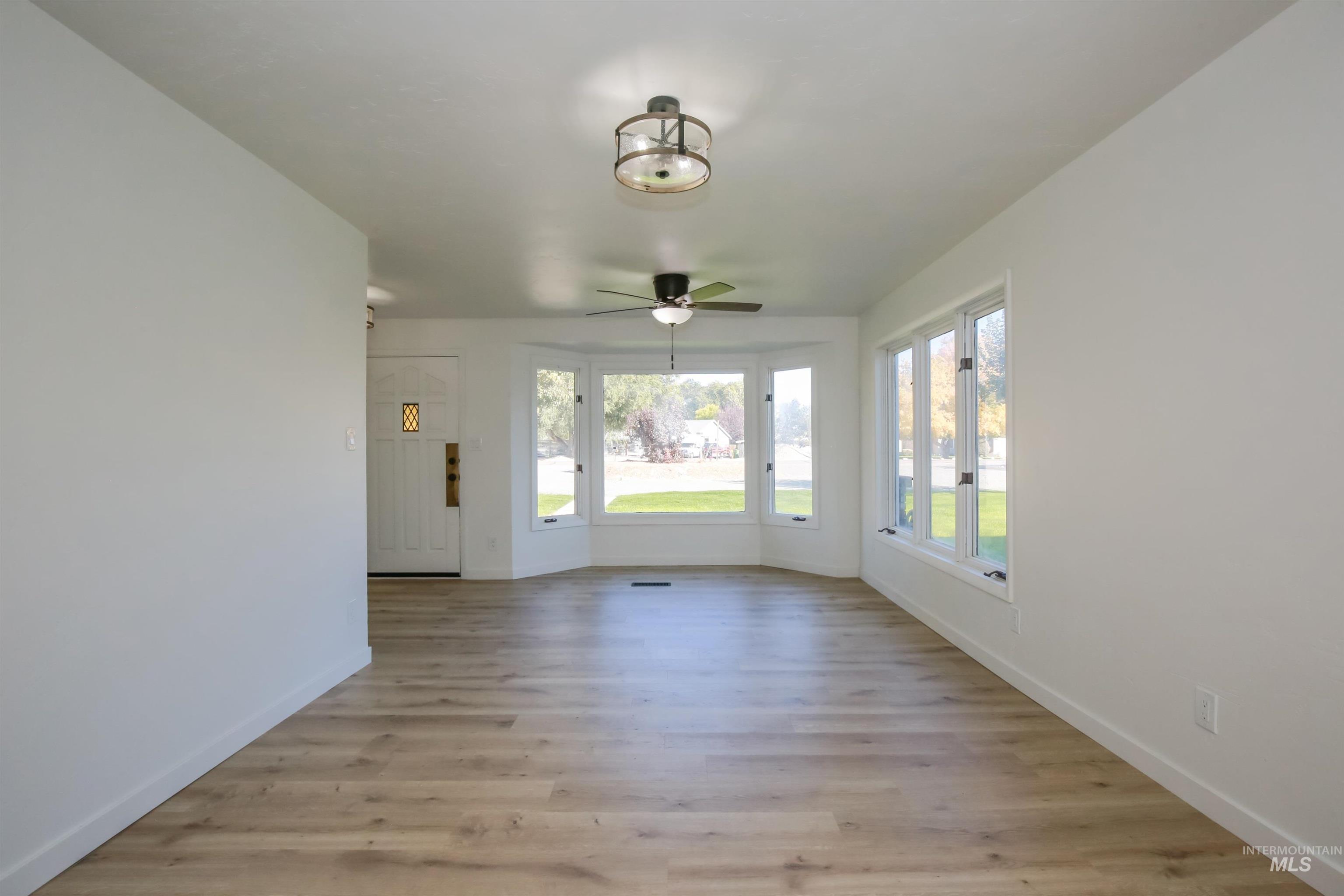 1817 Laurel Drive, Ontario, Oregon 97914, 6 Bedrooms, 5 Bathrooms, Residential For Sale, Price $485,000, 98926673