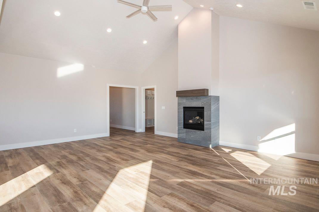 2392 S Thacker Ridge Ave., Nampa, Idaho 83686, 3 Bedrooms, 2.5 Bathrooms, Residential For Sale, Price $589,900,MLS 98930508