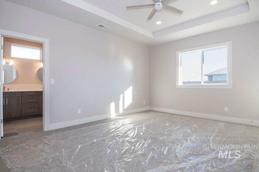 2392 S Thacker Ridge Ave., Nampa, Idaho 83686, 3 Bedrooms, 2.5 Bathrooms, Residential For Sale, Price $589,900,MLS 98930508