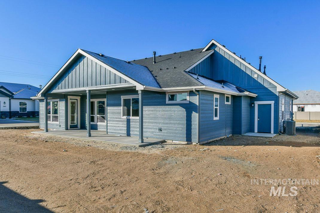 2392 S Thacker Ridge Ave., Nampa, Idaho 83686, 3 Bedrooms, 2.5 Bathrooms, Residential For Sale, Price $589,900,MLS 98930508