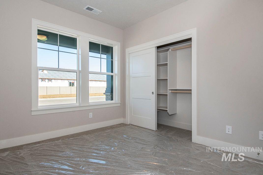 2392 S Thacker Ridge Ave., Nampa, Idaho 83686, 3 Bedrooms, 2.5 Bathrooms, Residential For Sale, Price $589,900,MLS 98930508