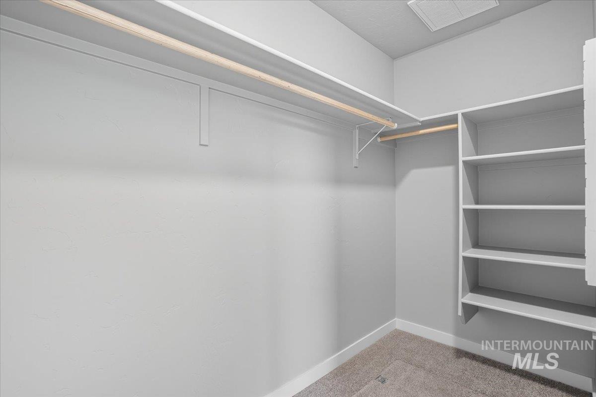 1577 Witt, Mountain Home, Idaho 83647, 3 Bedrooms, 2 Bathrooms, Residential For Sale, Price $379,990,MLS 98931232