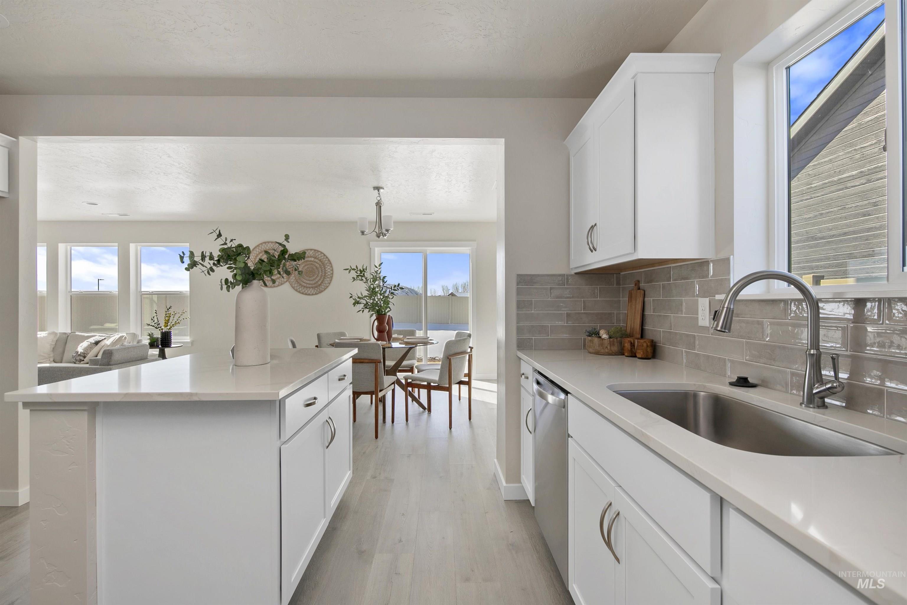 1579 Witt, Mountain Home, Idaho 83647, 3 Bedrooms, 2.5 Bathrooms, Residential For Sale, Price $389,990, 98931233