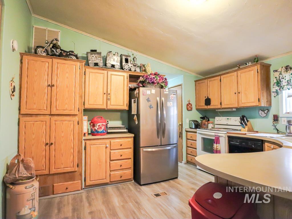 1500 W 7th St, Weiser, Idaho 83672, 3 Bedrooms, 2 Bathrooms, Residential For Sale, Price $75,000, 98931367