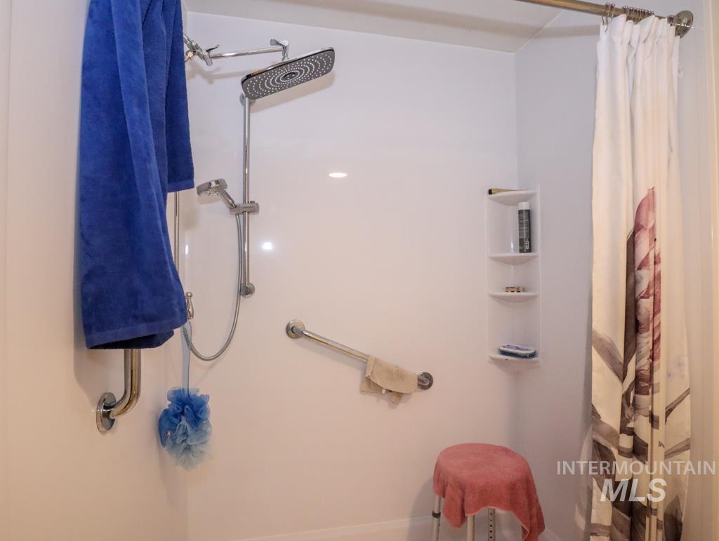 1500 W 7th St, Weiser, Idaho 83672, 3 Bedrooms, 2 Bathrooms, Residential For Sale, Price $75,000, 98931367