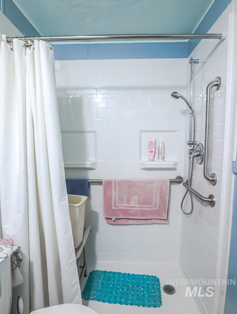 1500 W 7th St, Weiser, Idaho 83672, 3 Bedrooms, 2 Bathrooms, Residential For Sale, Price $75,000, 98931367