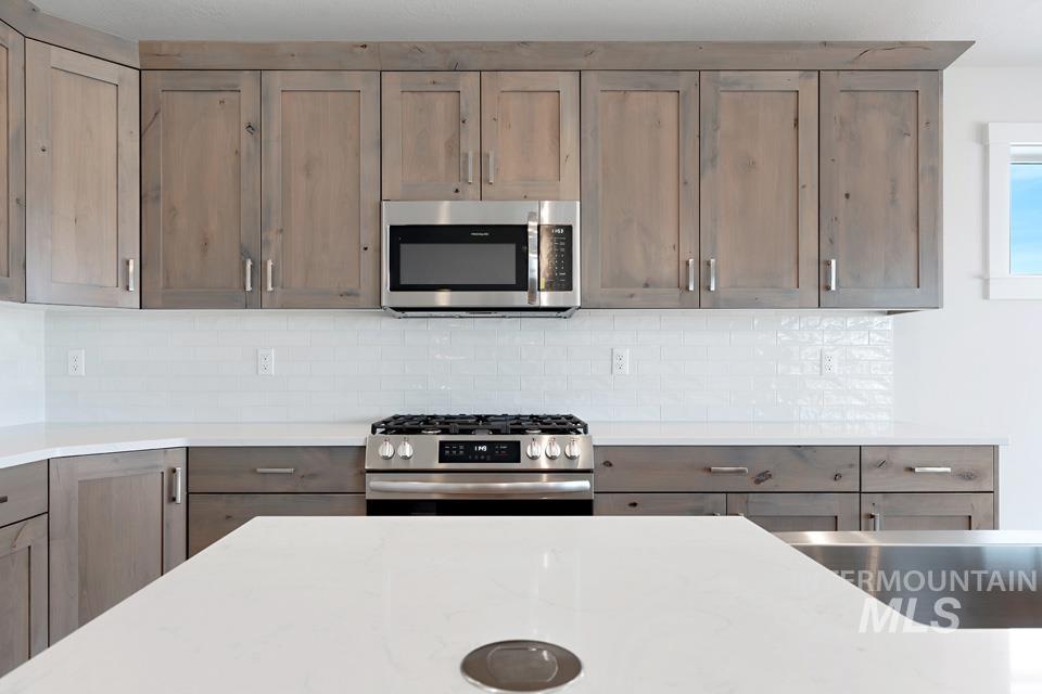 1668 Kayak Rd, Emmett, Idaho 83617, 4 Bedrooms, 3 Bathrooms, Residential For Sale, Price $499,999, 98931458