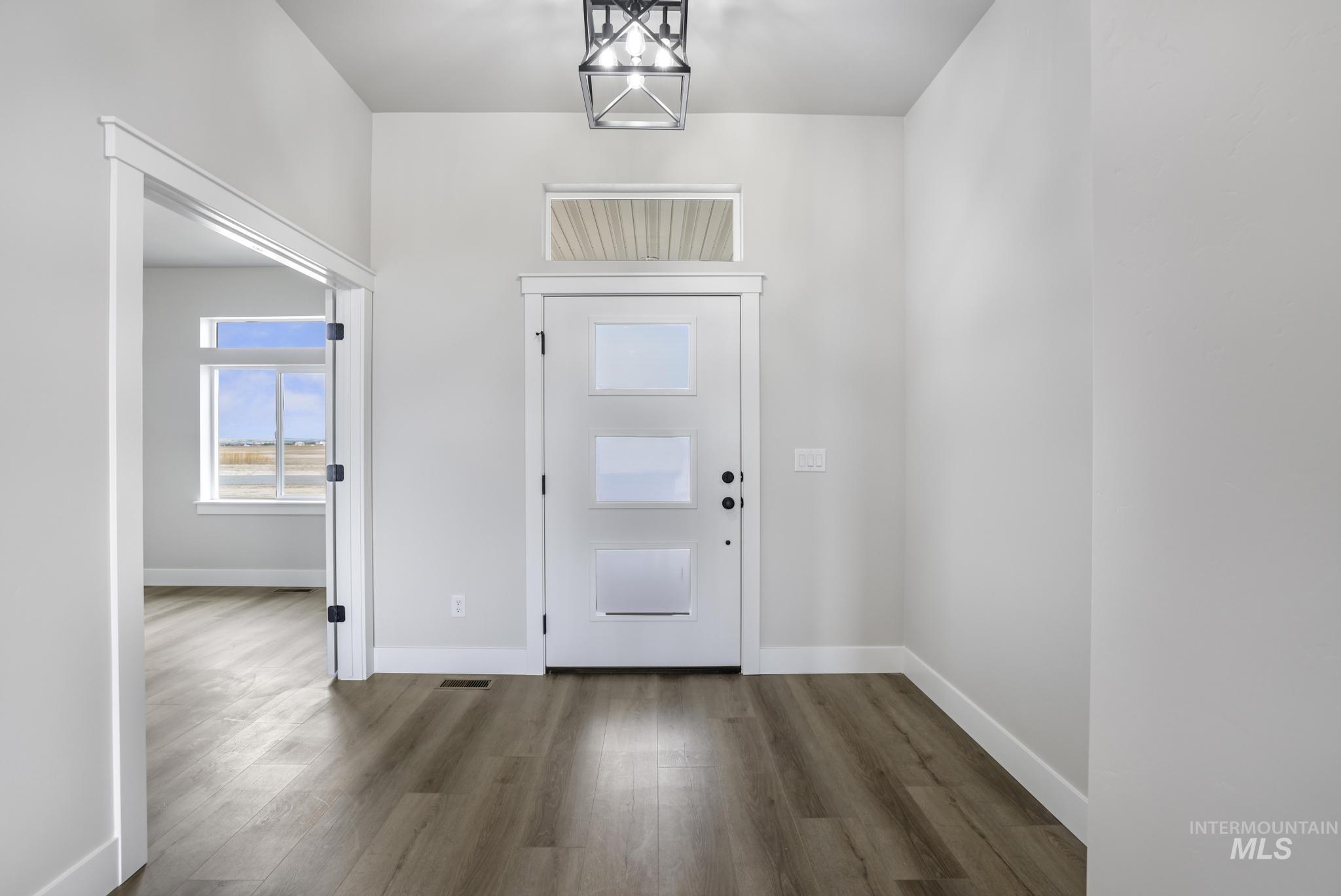 3677 E 3735 N, Kimberly, Idaho 83341, 4 Bedrooms, 2 Bathrooms, Residential For Sale, Price $649,900, 98931470